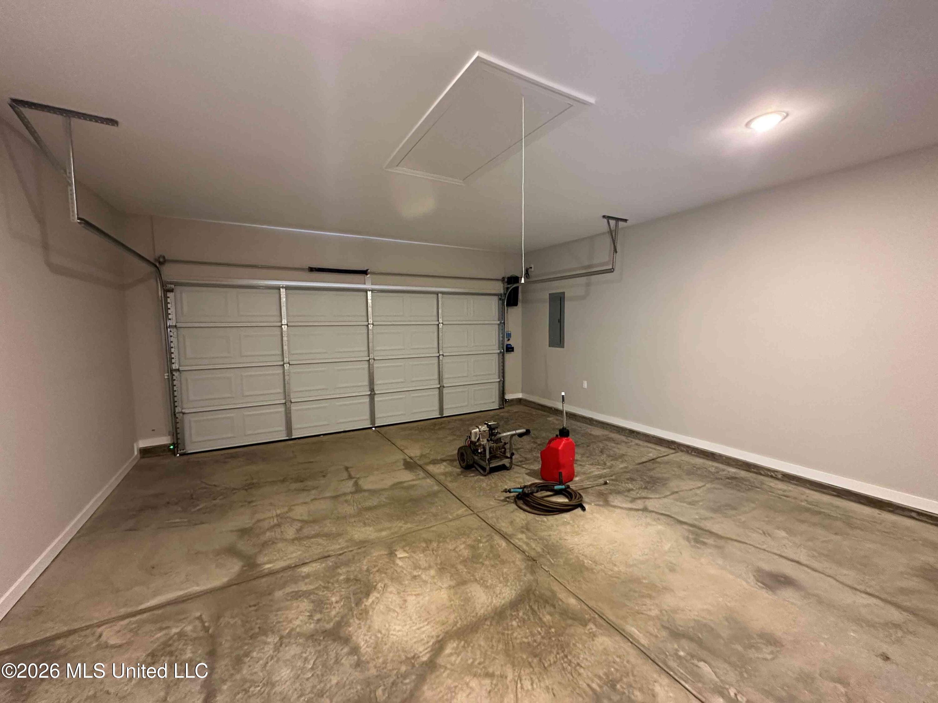 3023 Luna Way Property Photo 5