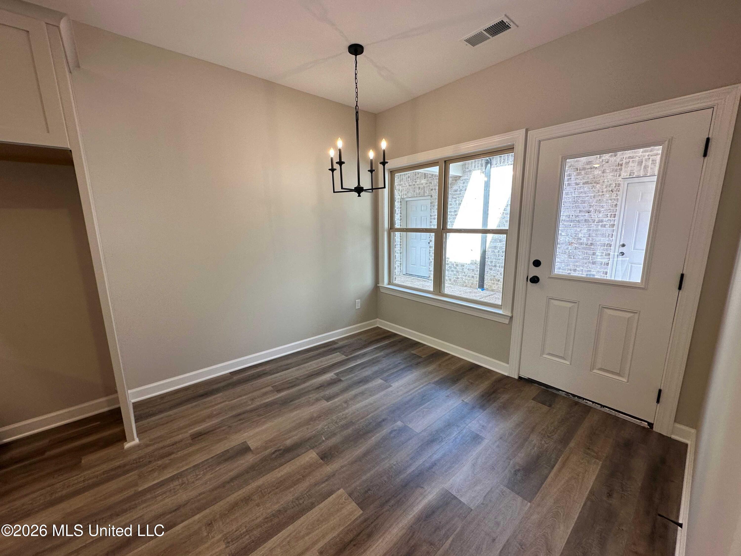 3023 Luna Way Property Photo 13