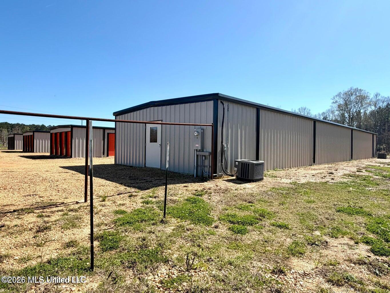 2242 Jackson Liberty Drive Property Photo 16