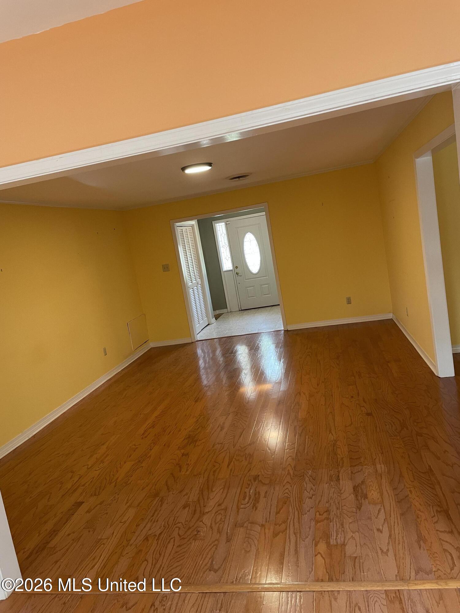 6405 W Shore Drive Property Photo 4