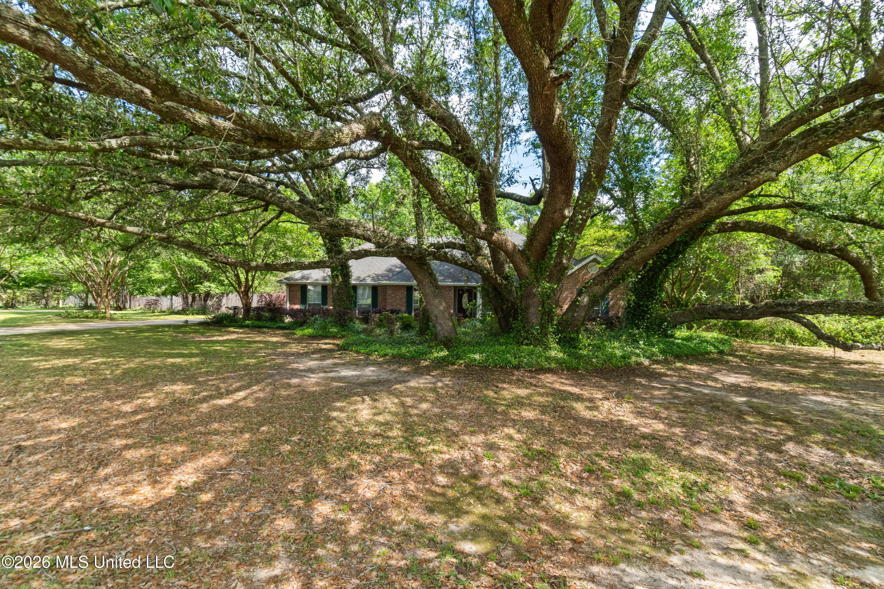 107 Brentwood Drive Property Photo 3