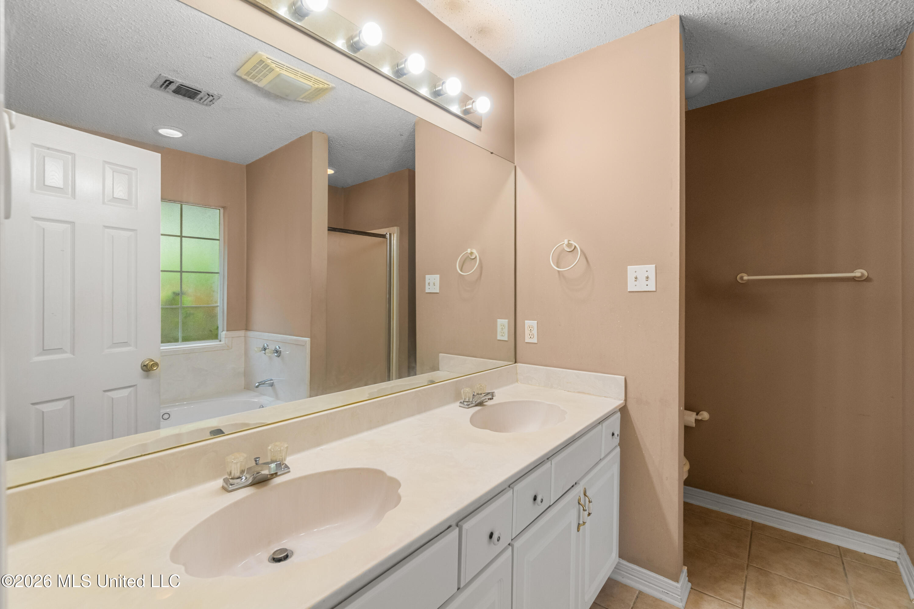 107 Brentwood Drive Property Photo 19