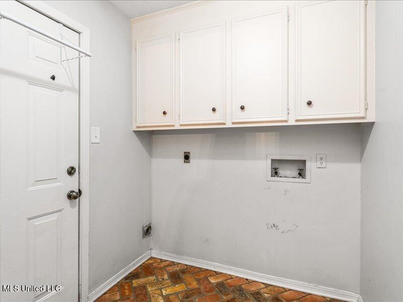 215 Wildwood Trace Property Photo 12