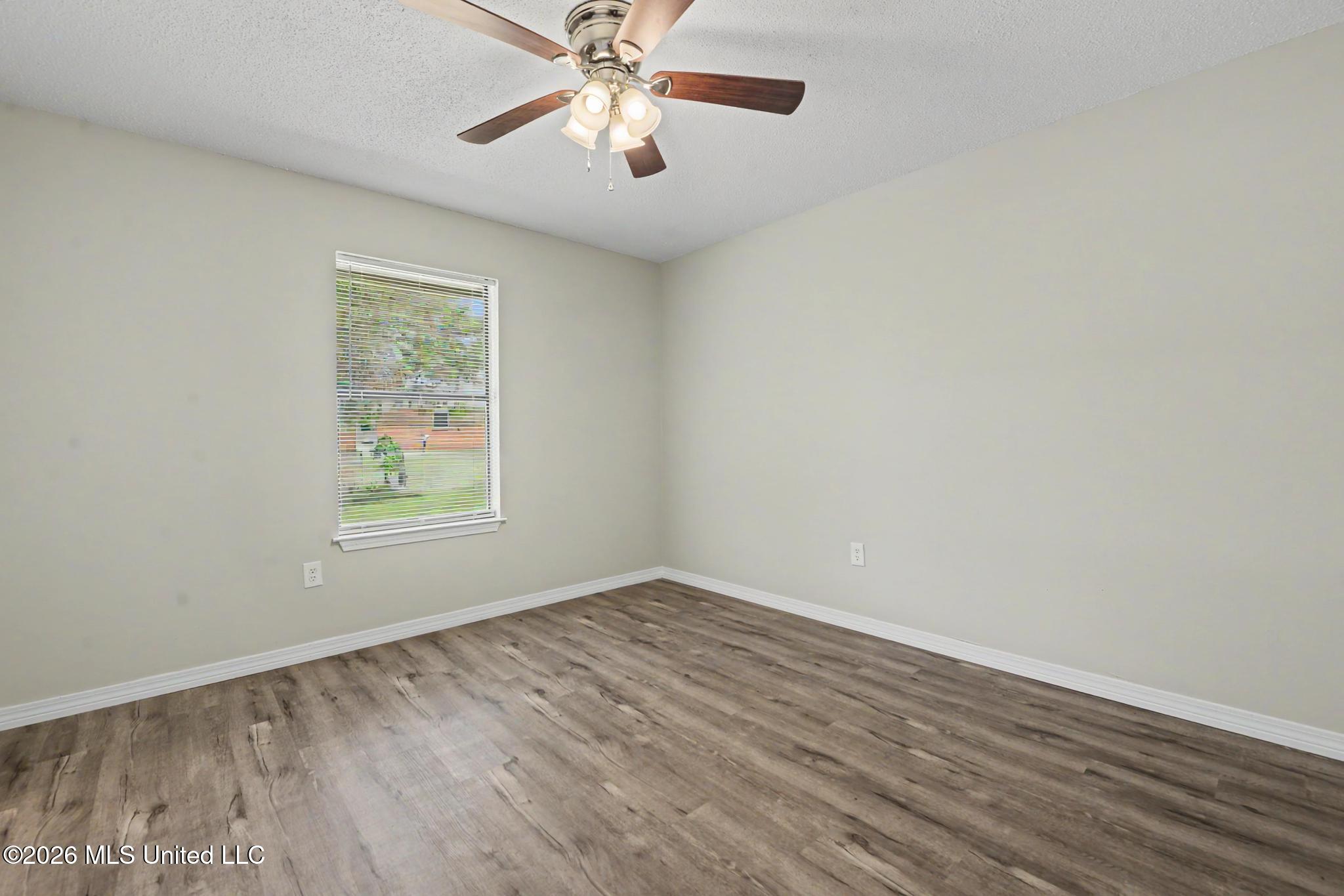 15244 Ginger Cove Property Photo 15