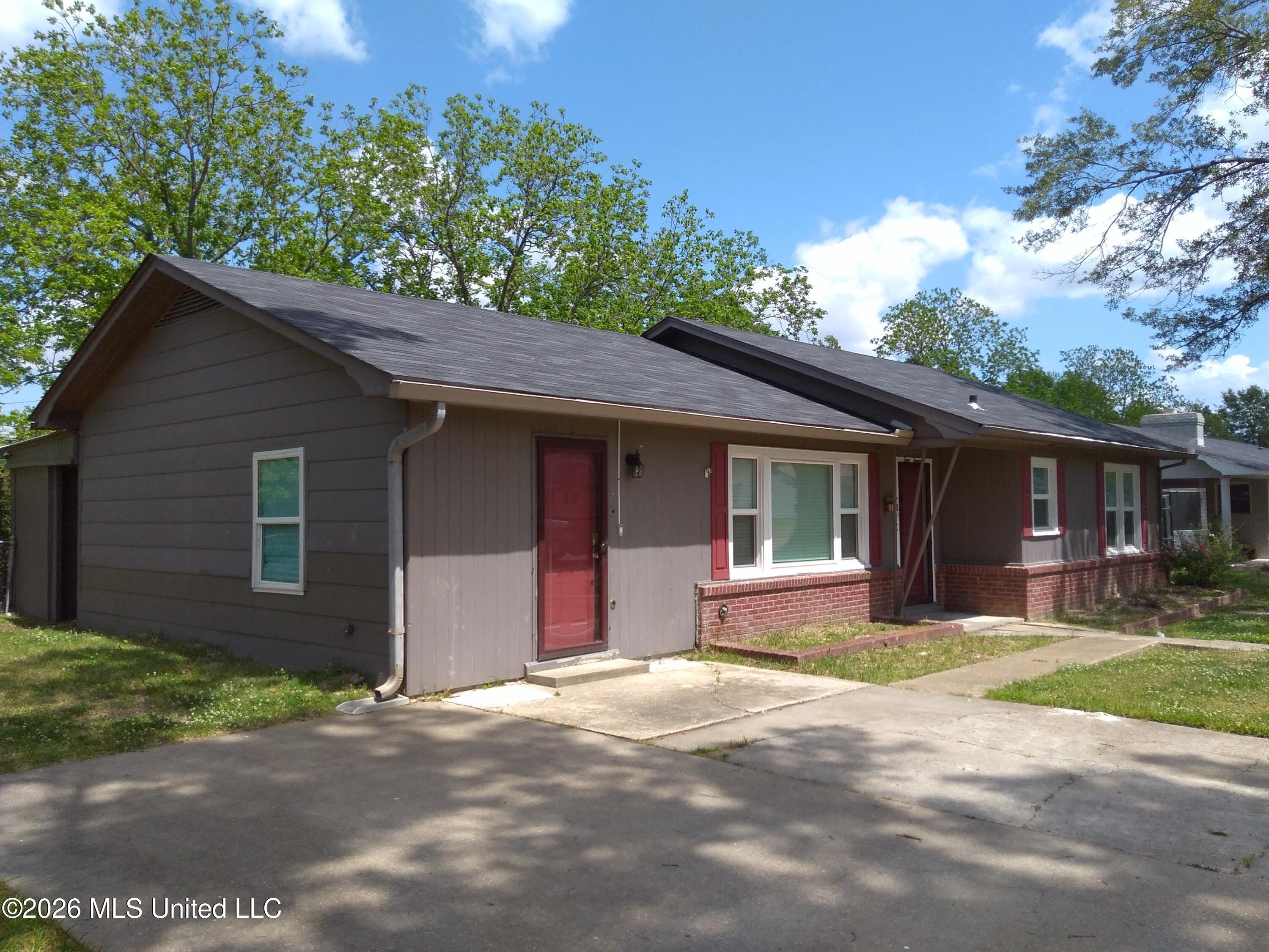 414 Highland Drive Property Photo 5