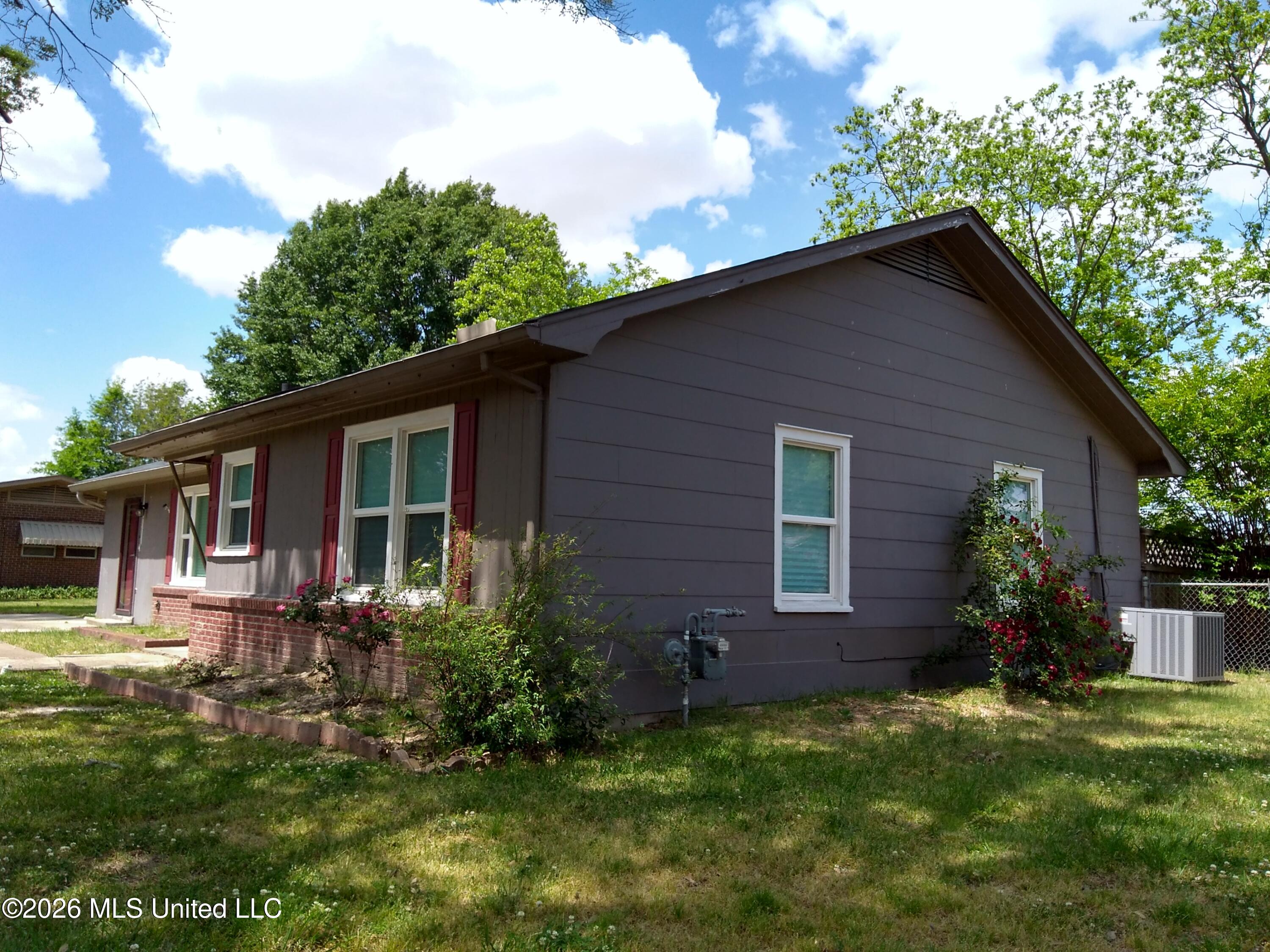 414 Highland Drive Property Photo 10