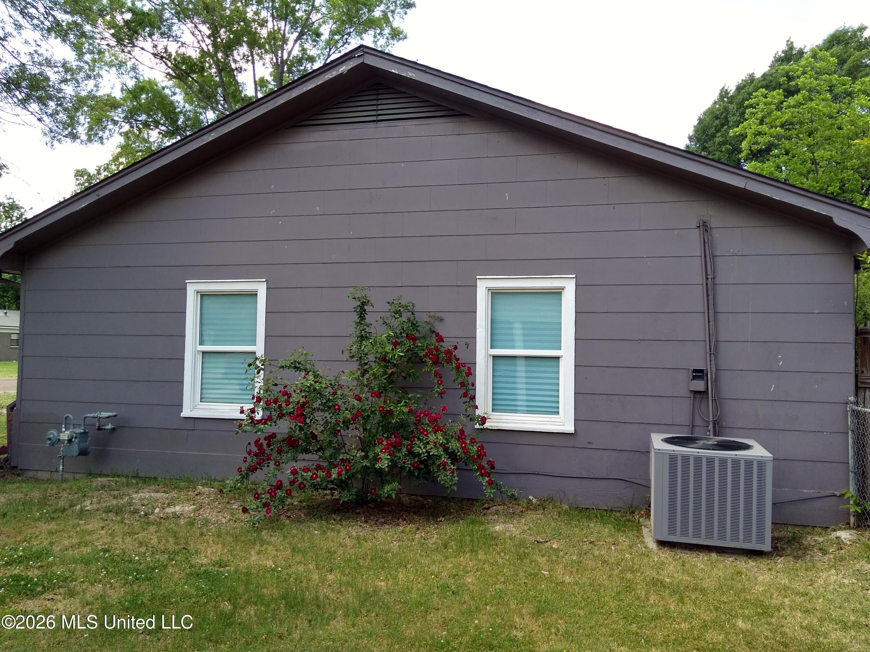 414 Highland Drive Property Photo 11