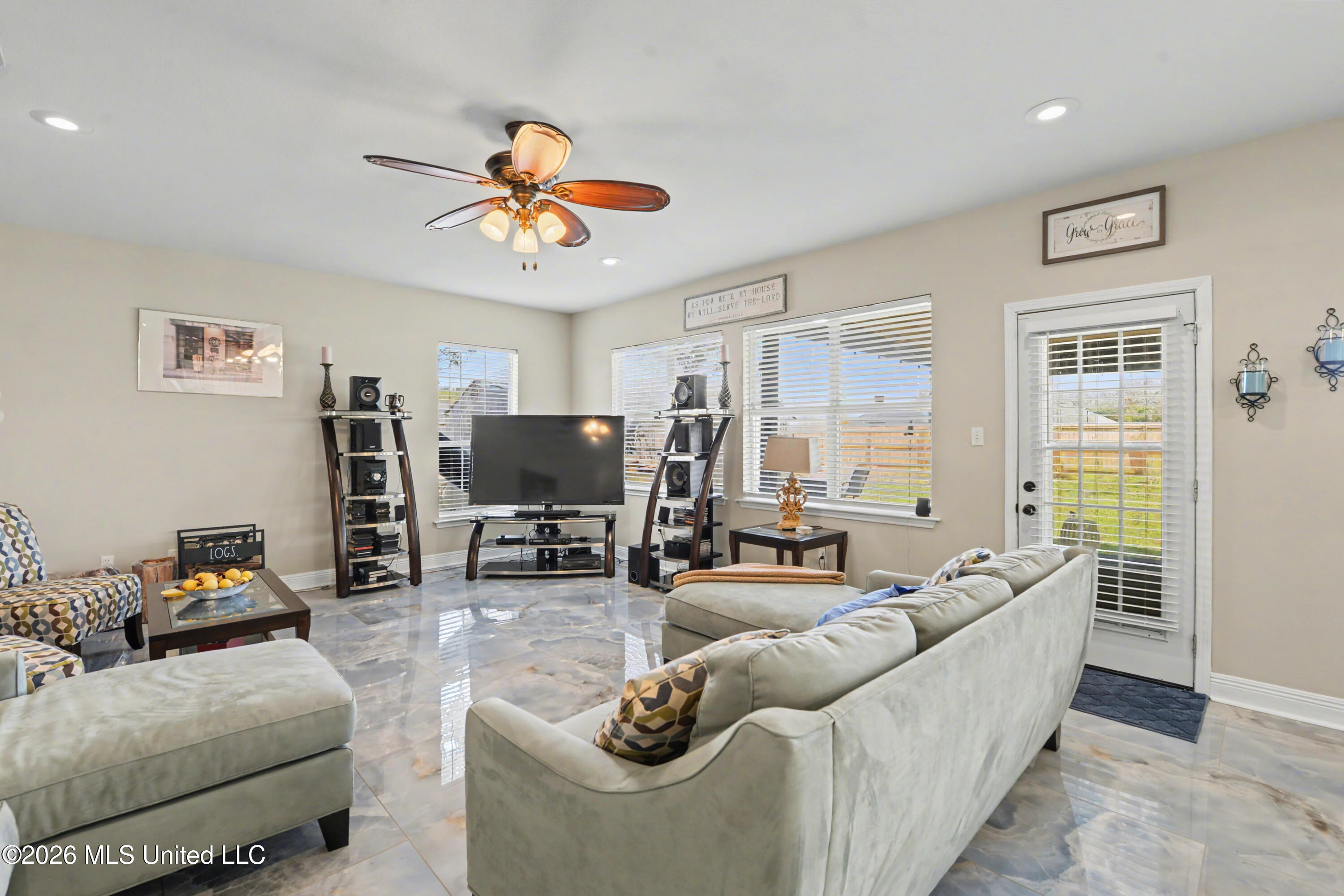 13442 Waters Edge Way Property Photo 5