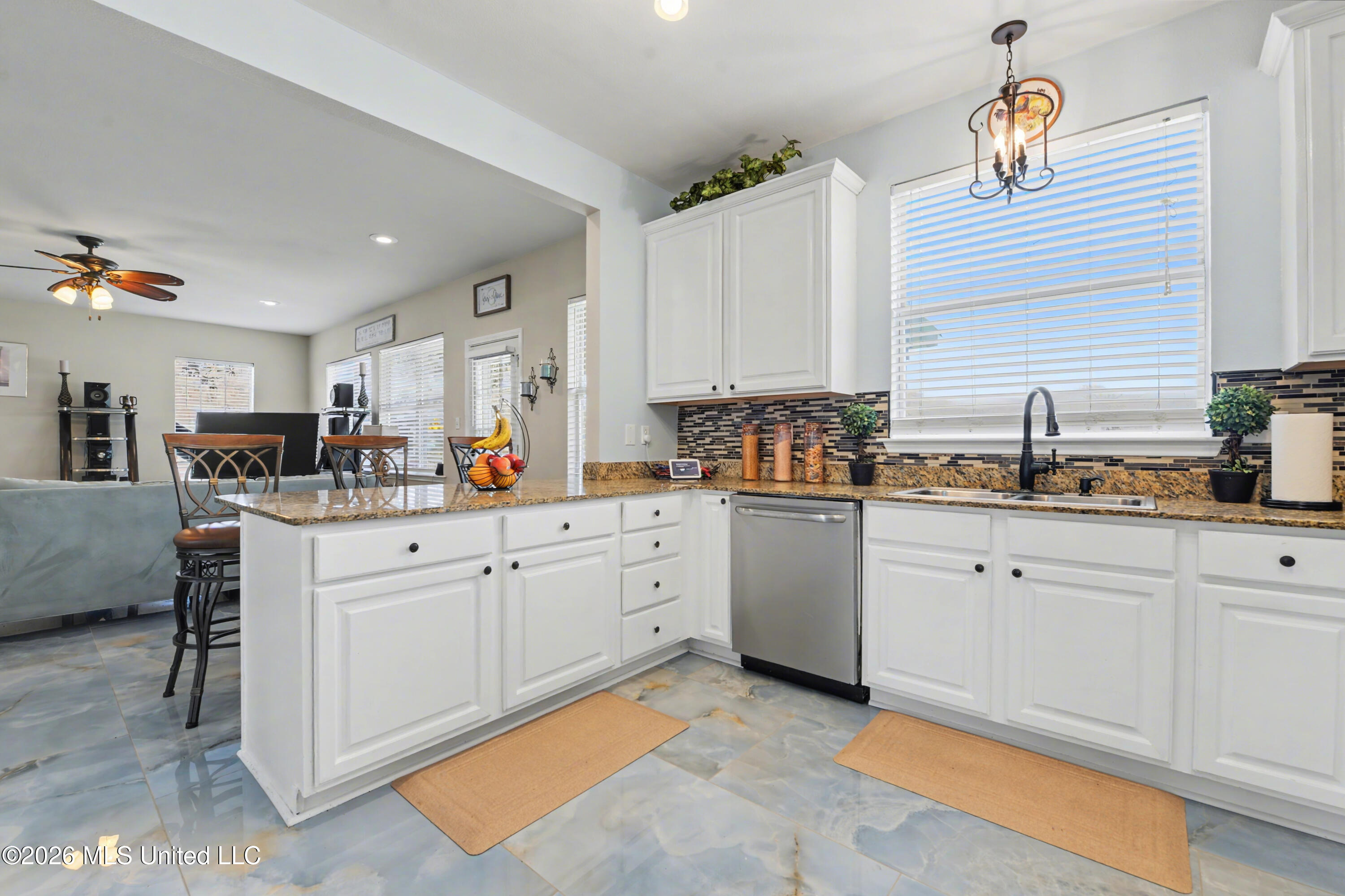 13442 Waters Edge Way Property Photo 8