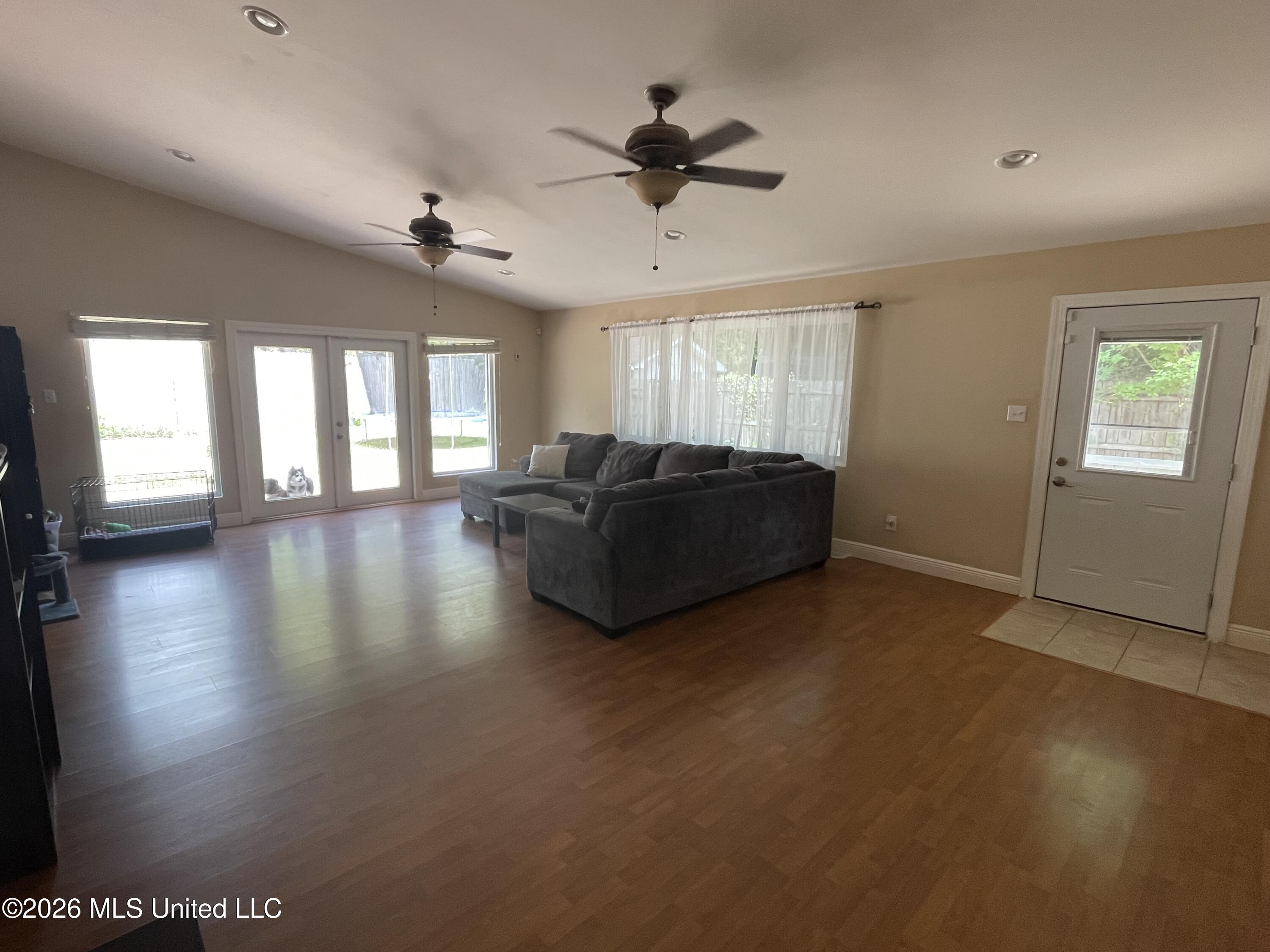 2607 Demaret Drive Property Photo 5