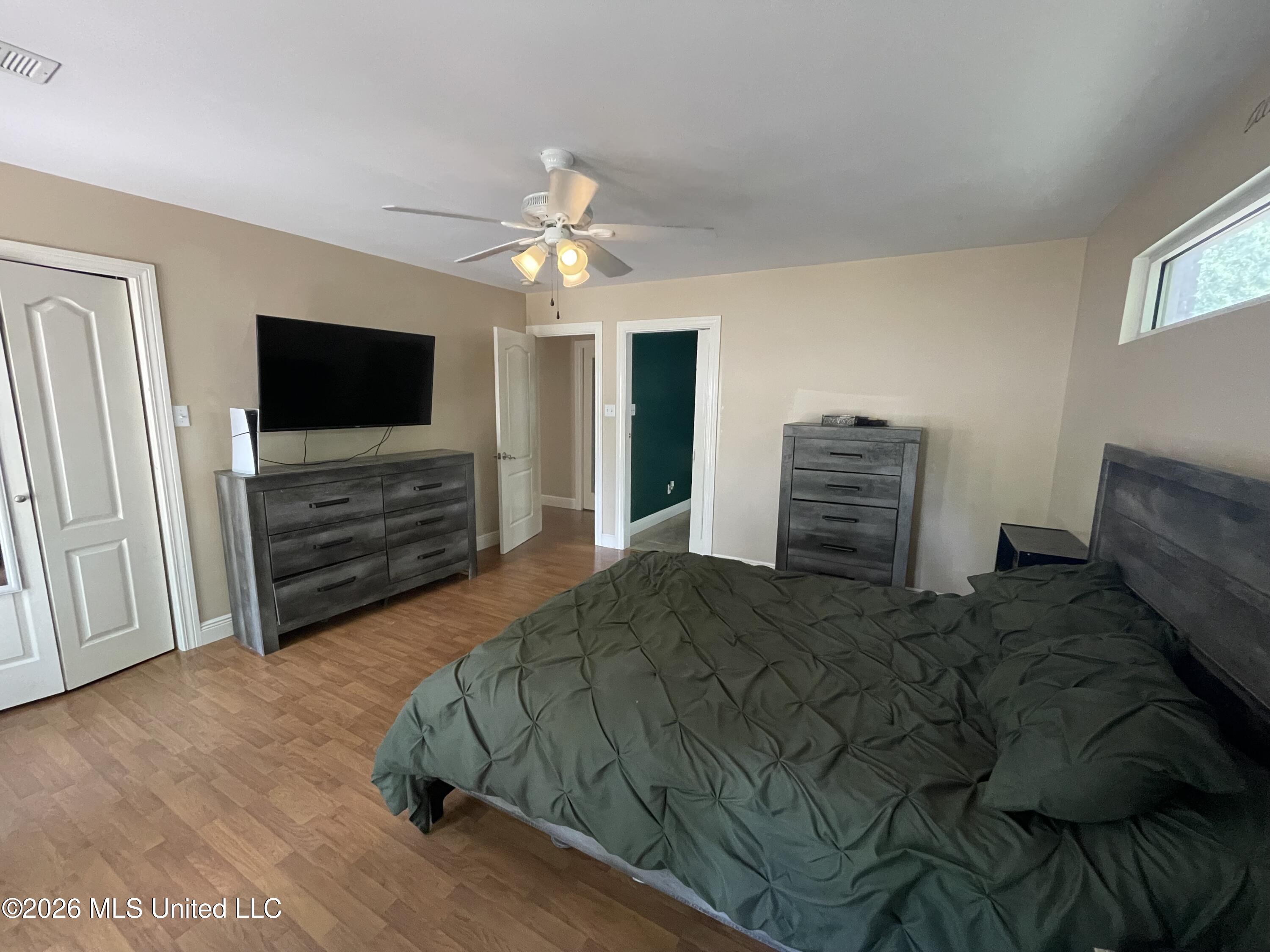 2607 Demaret Drive Property Photo 11