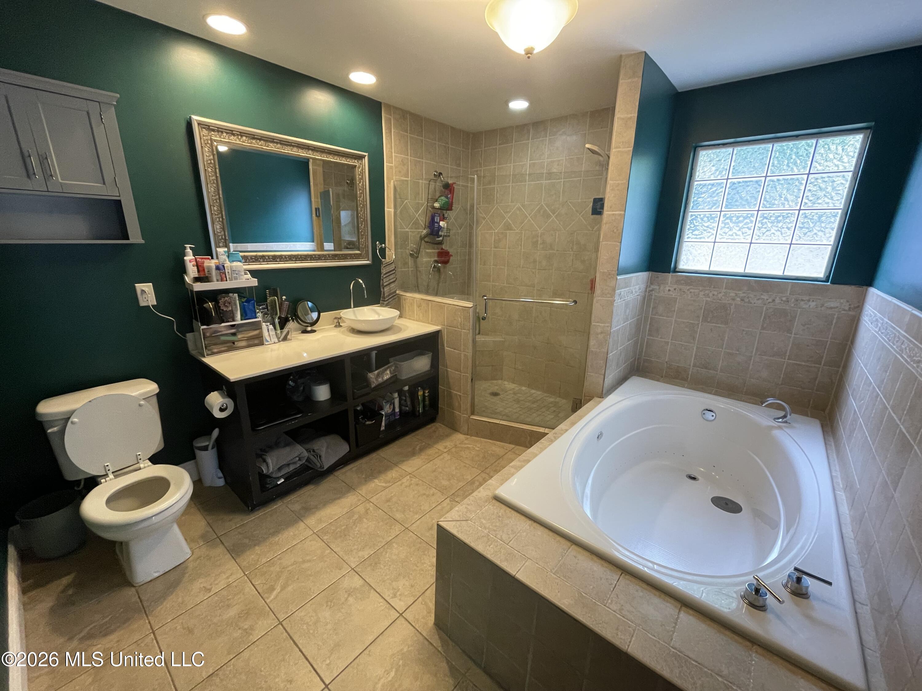 2607 Demaret Drive Property Photo 12