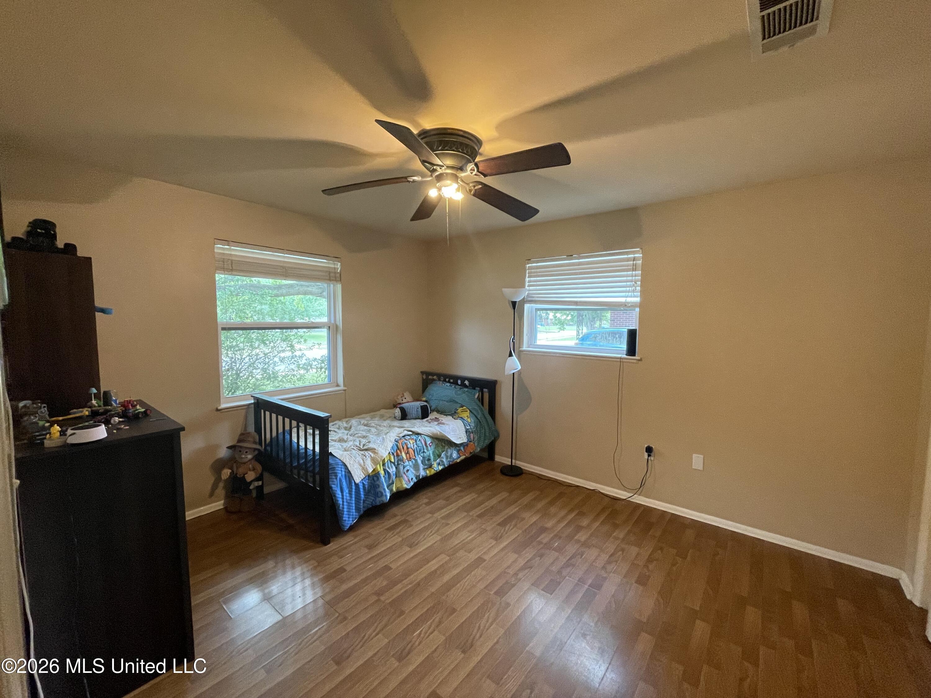 2607 Demaret Drive Property Photo 13