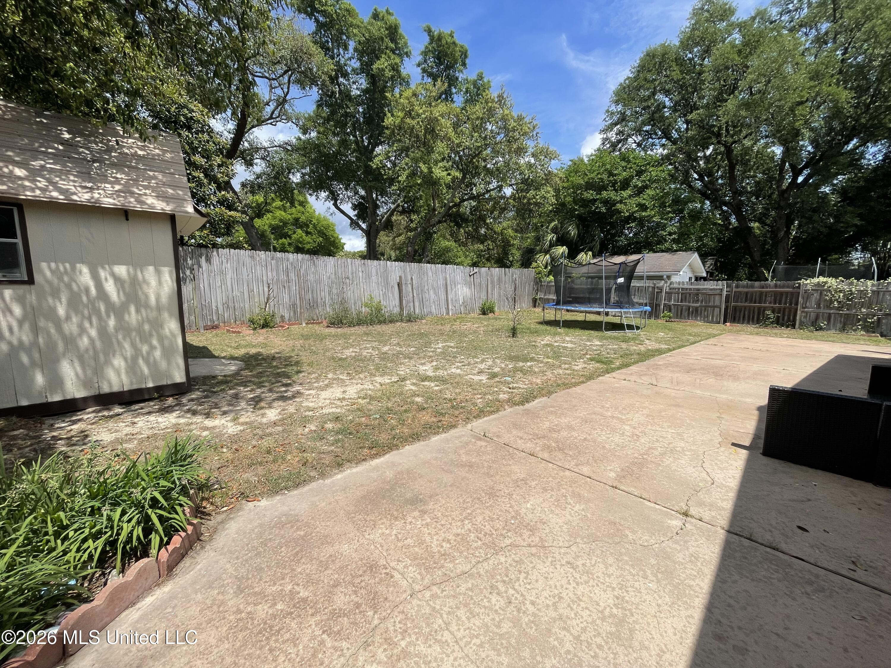 2607 Demaret Drive Property Photo 19