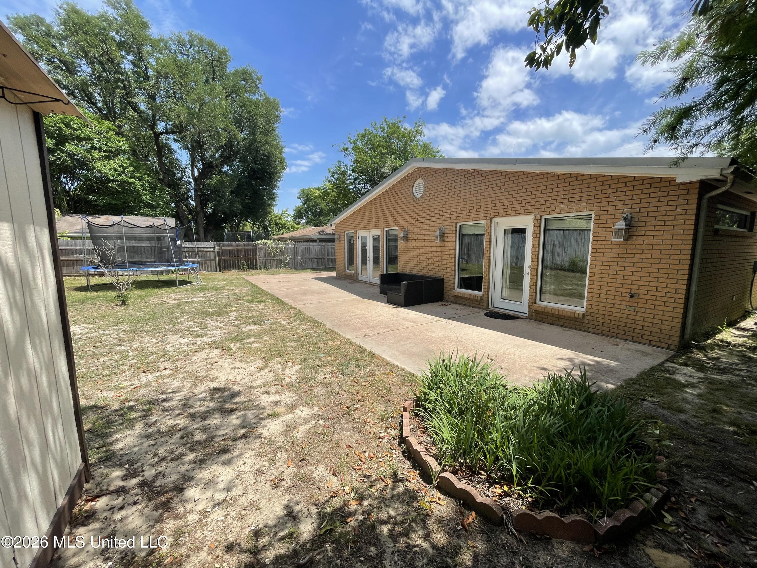2607 Demaret Drive Property Photo 20