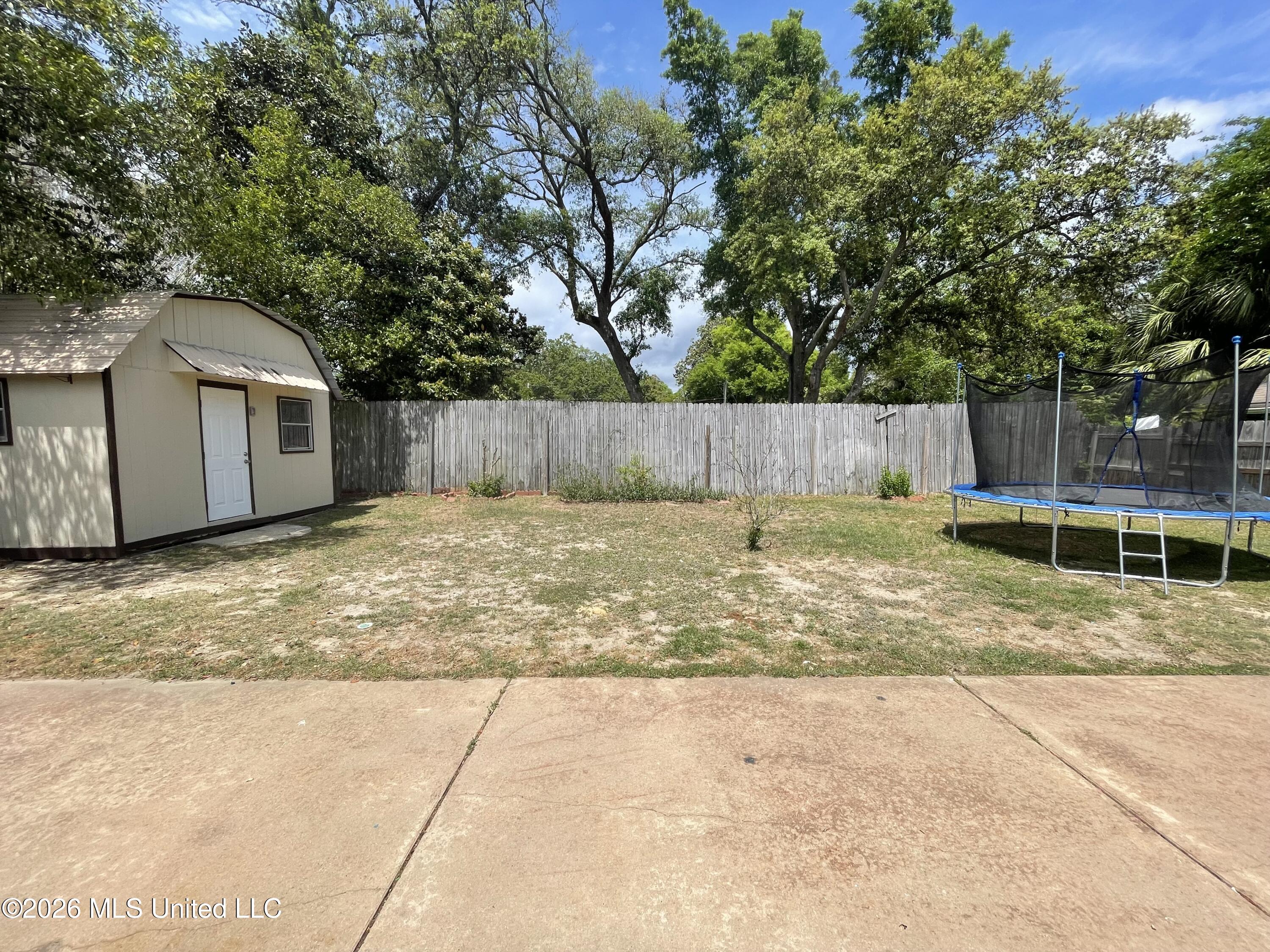 2607 Demaret Drive Property Photo 21