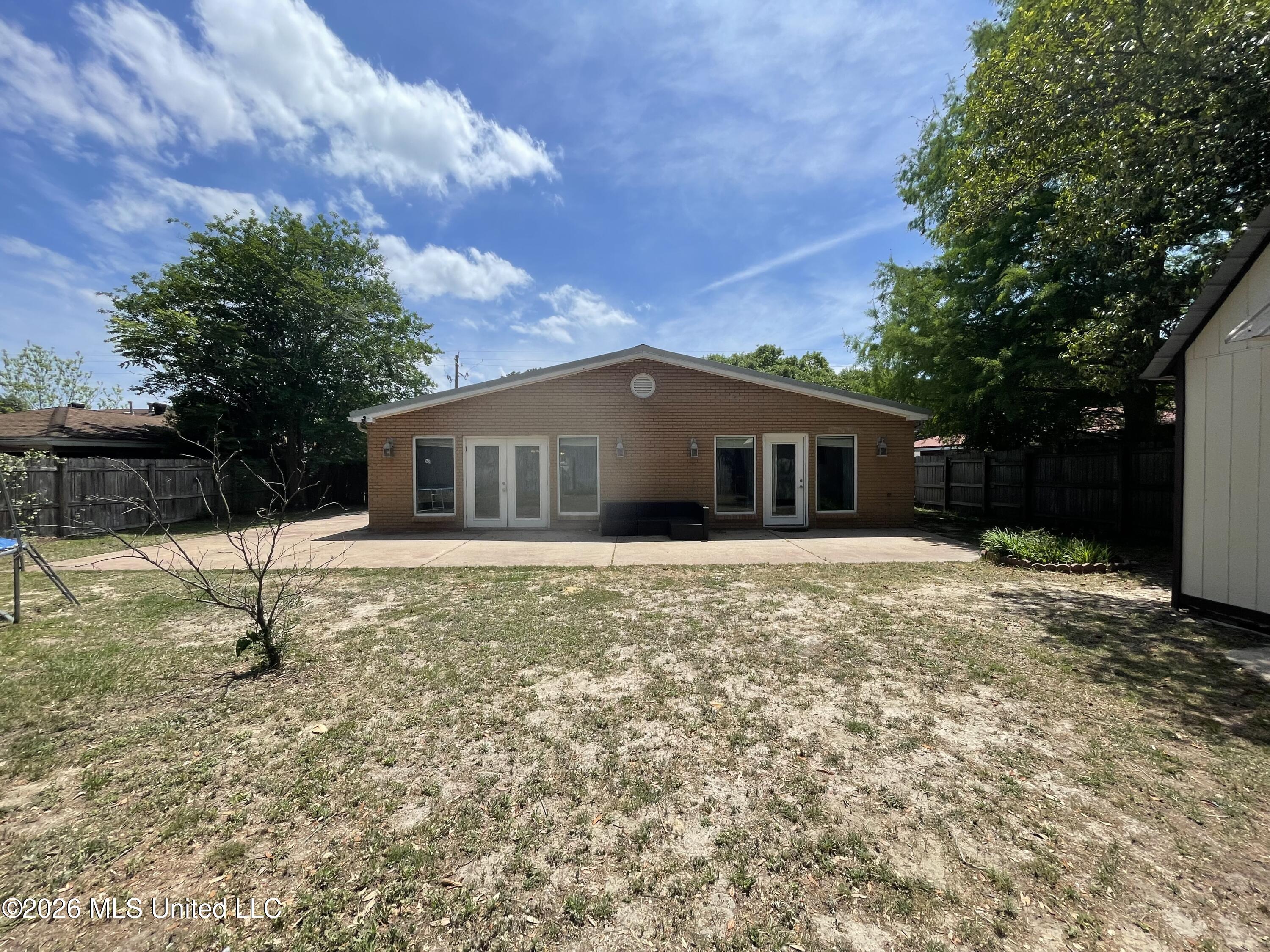 2607 Demaret Drive Property Photo 24