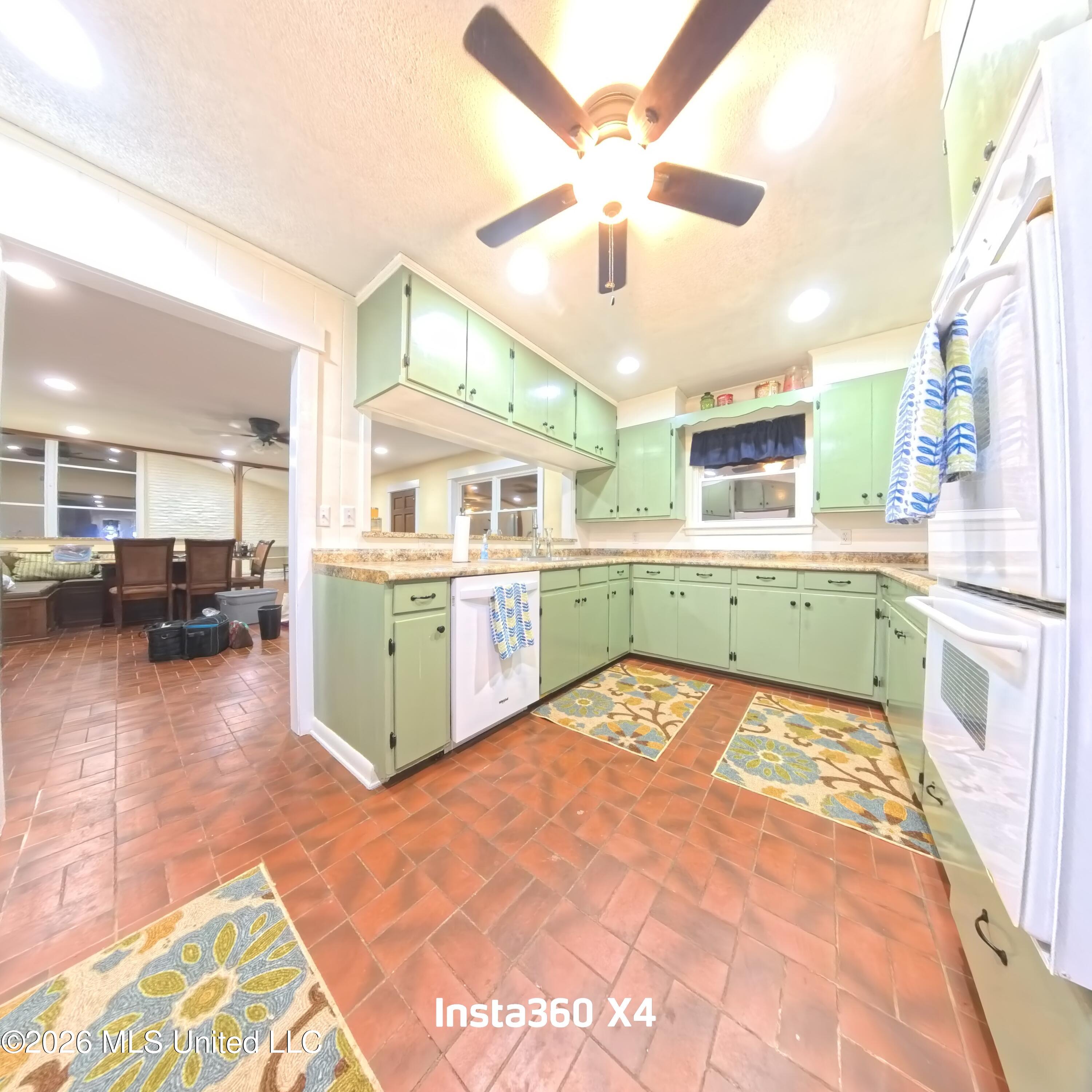 178 Williams Lane Property Photo 9
