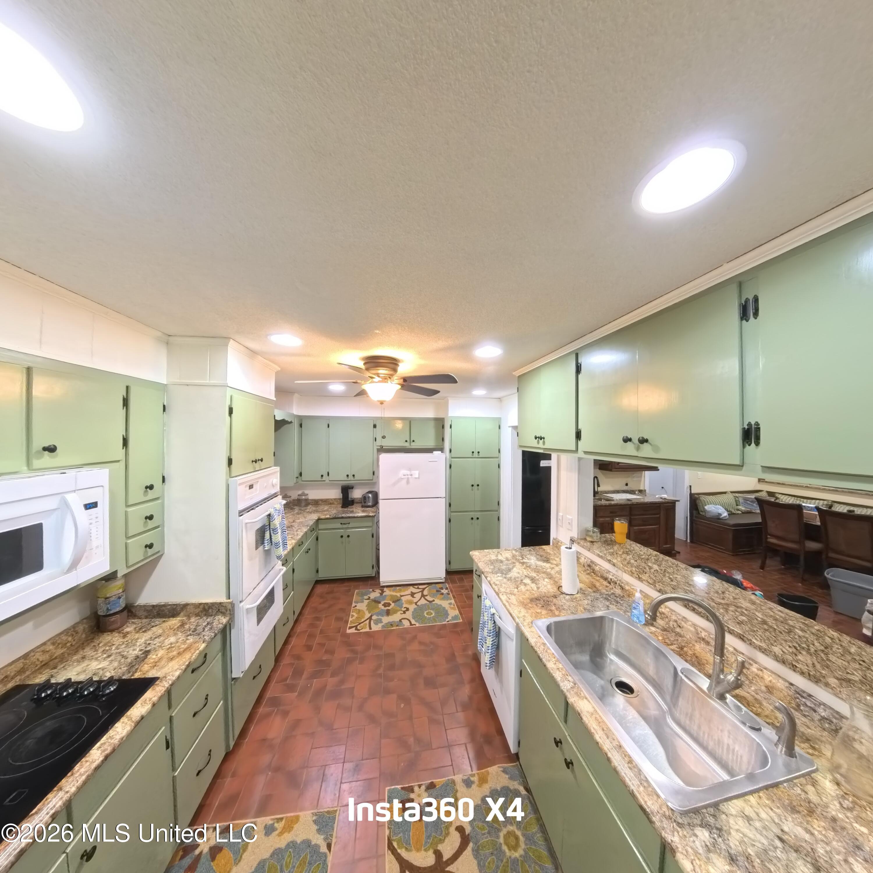 178 Williams Lane Property Photo 11