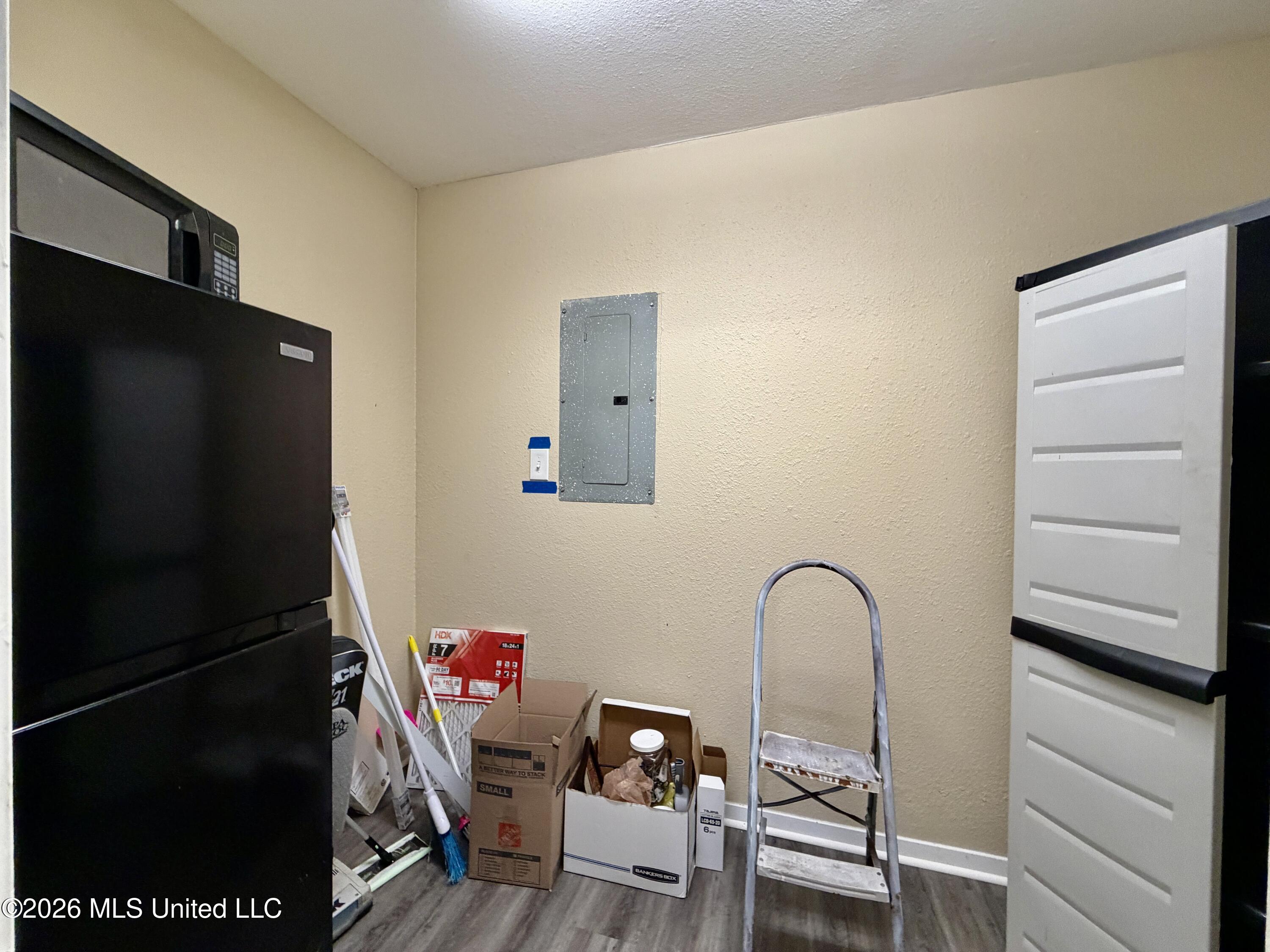 8071 N Mcraven Road Property Photo 24