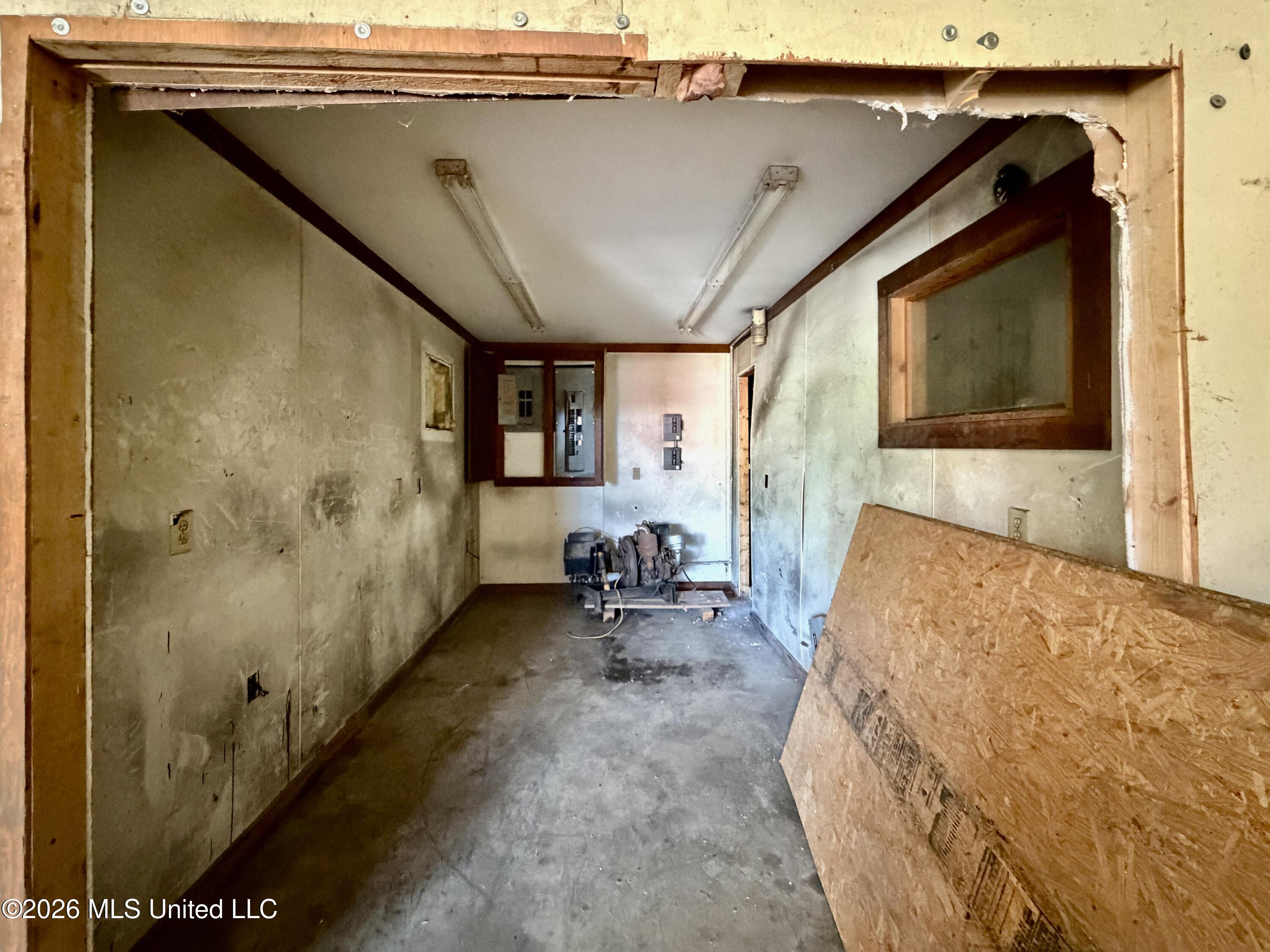 8071 N Mcraven Road Property Photo 30