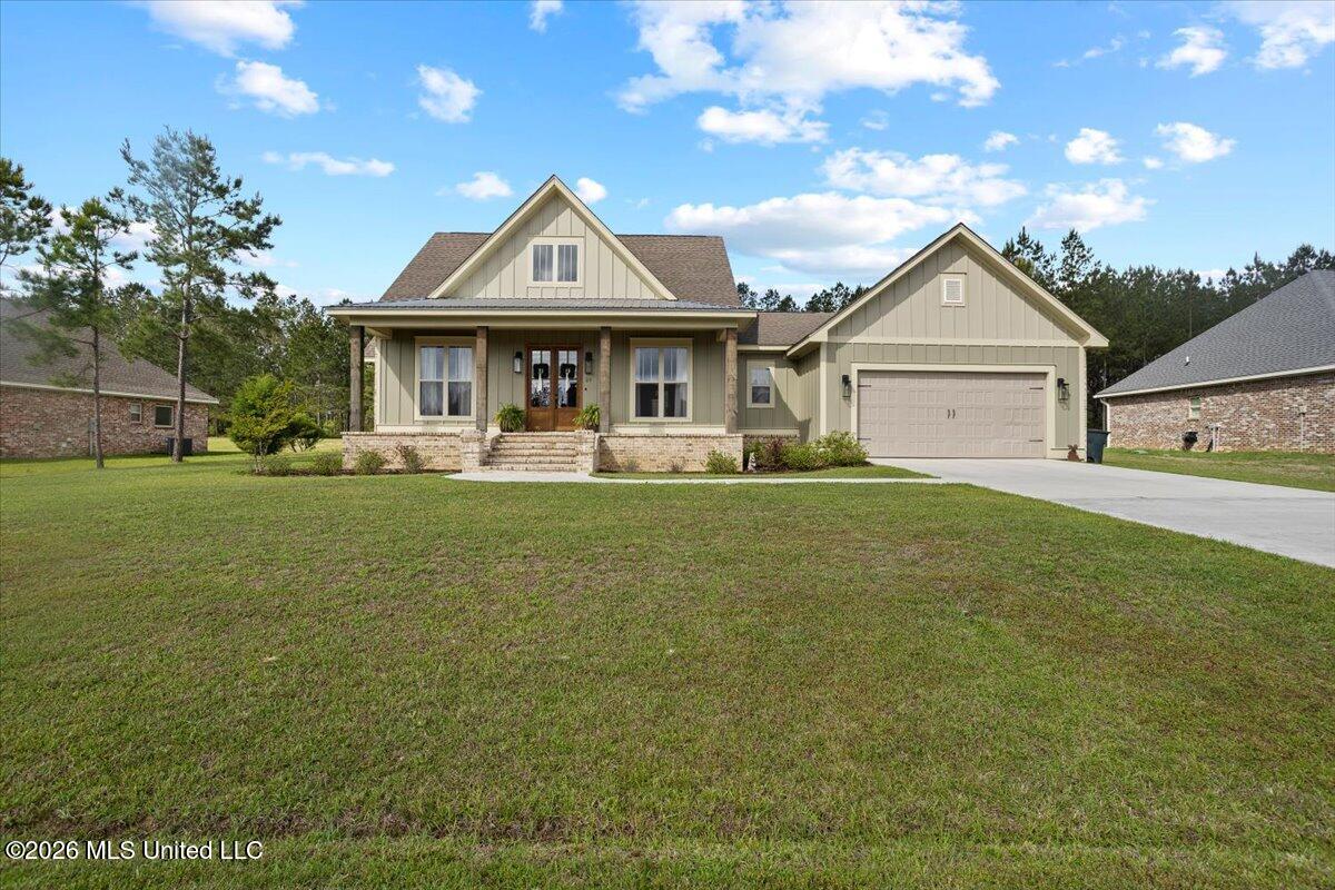 29 Pipestone Property Photo 1