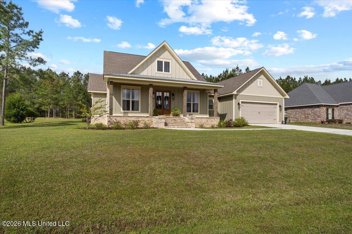 29 Pipestone Property Photo 2