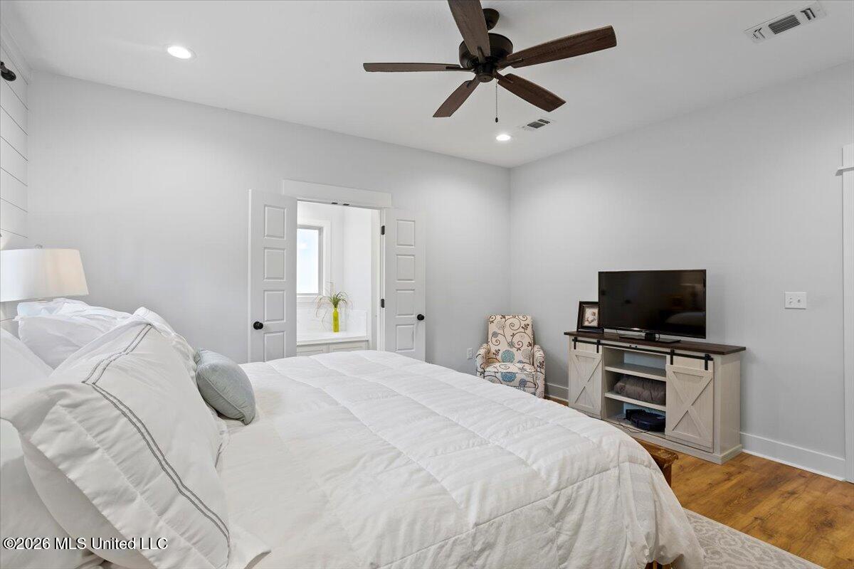 29 Pipestone Property Photo 16