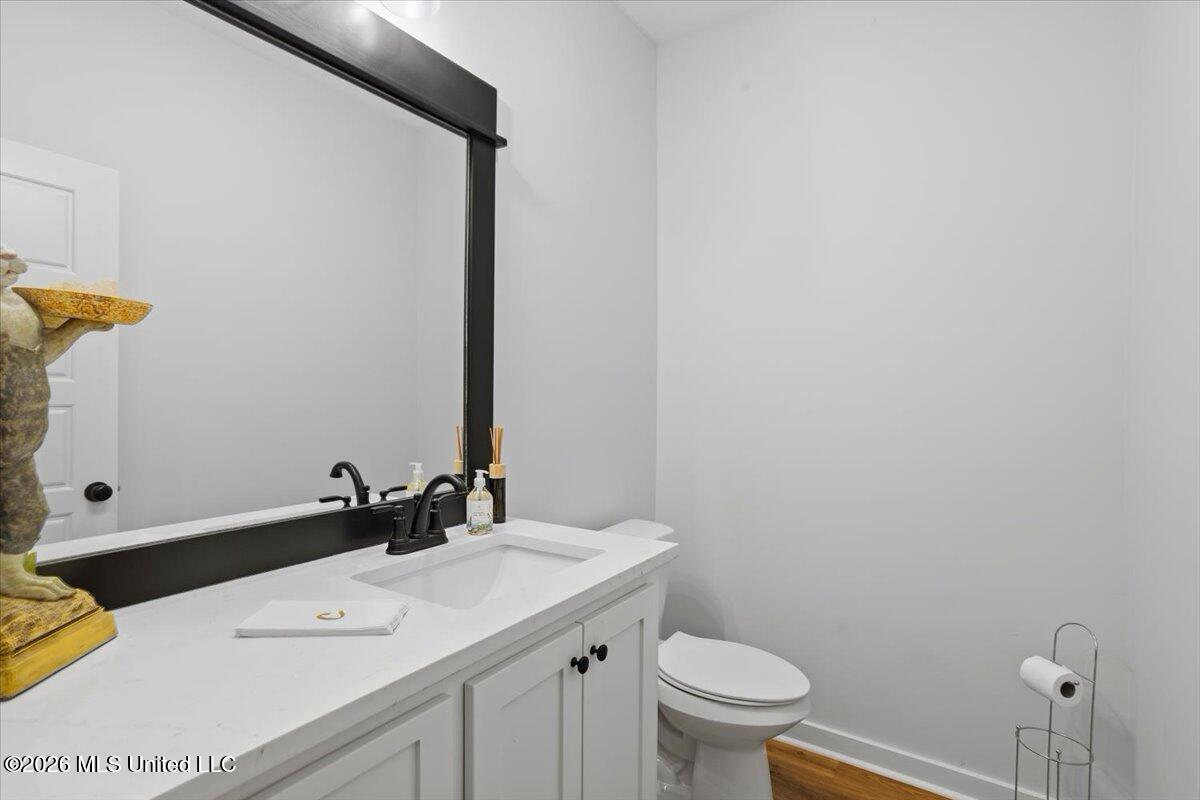 29 Pipestone Property Photo 23
