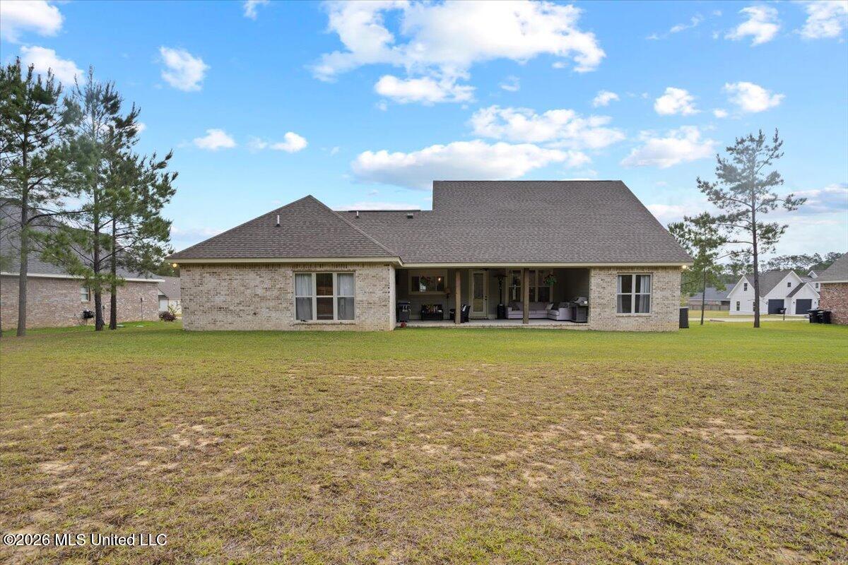 29 Pipestone Property Photo 36