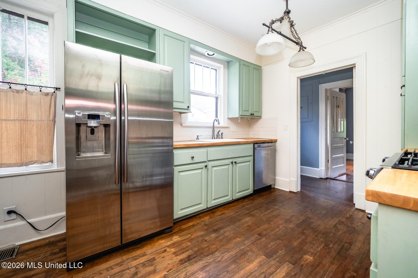 1602 Saint Ann Street Property Photo 10
