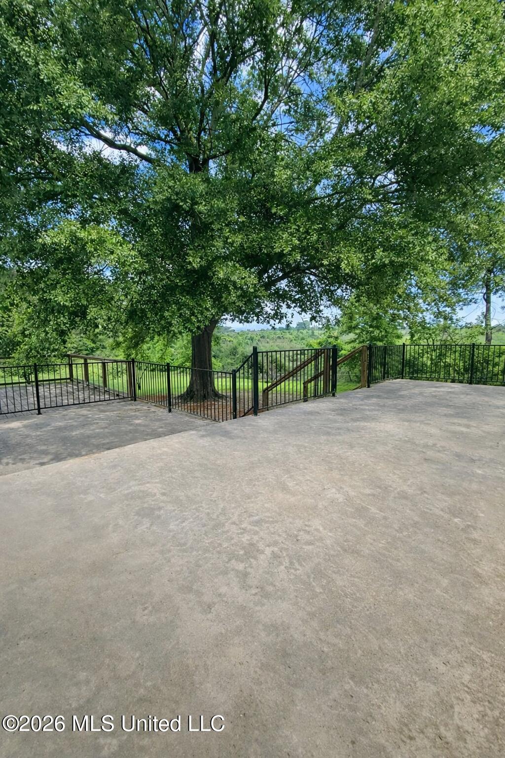 302 C Stringer Road Property Photo 8