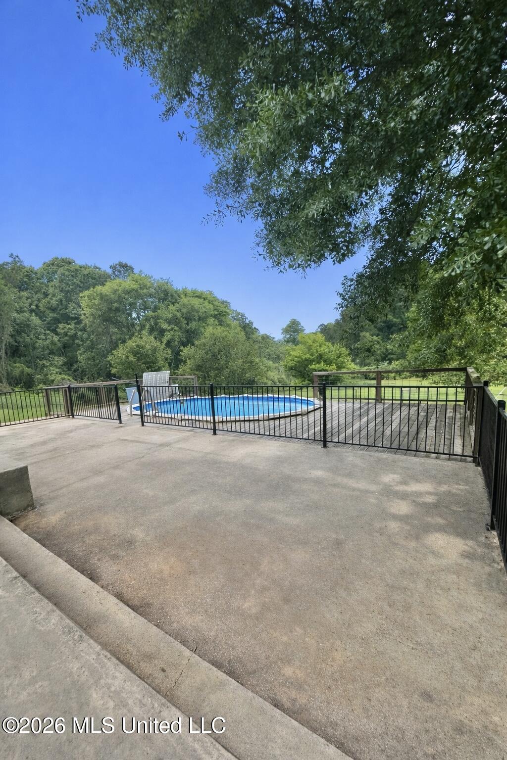 302 C Stringer Road Property Photo 9