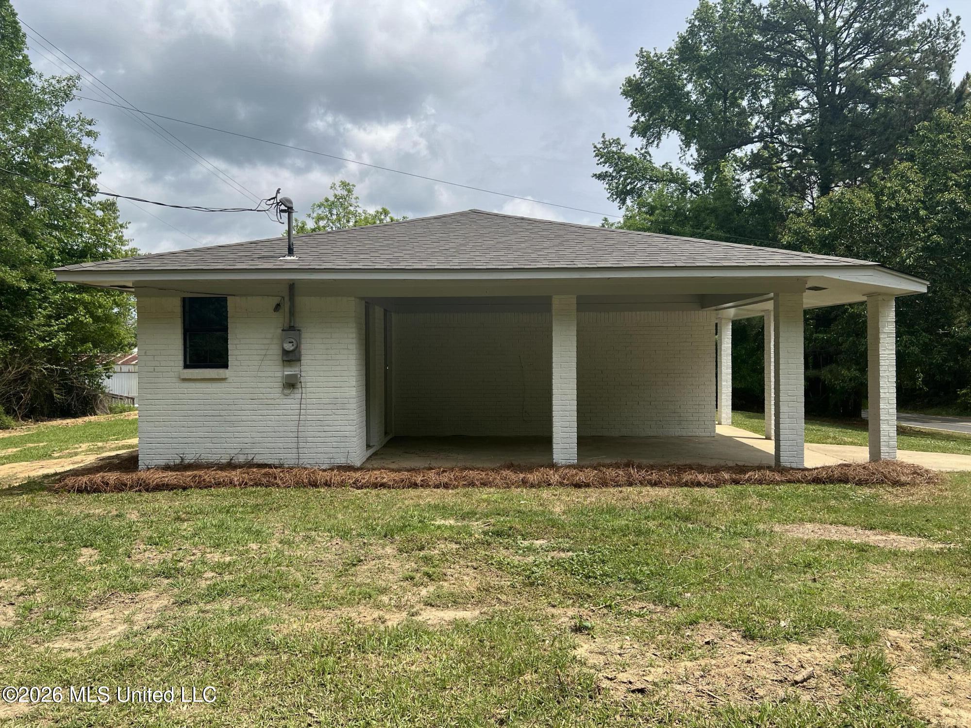 1846 Loring Road Property Photo 1