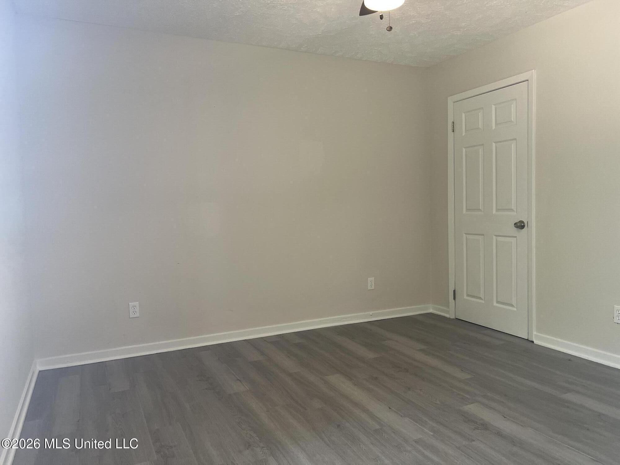 1846 Loring Road Property Photo 20