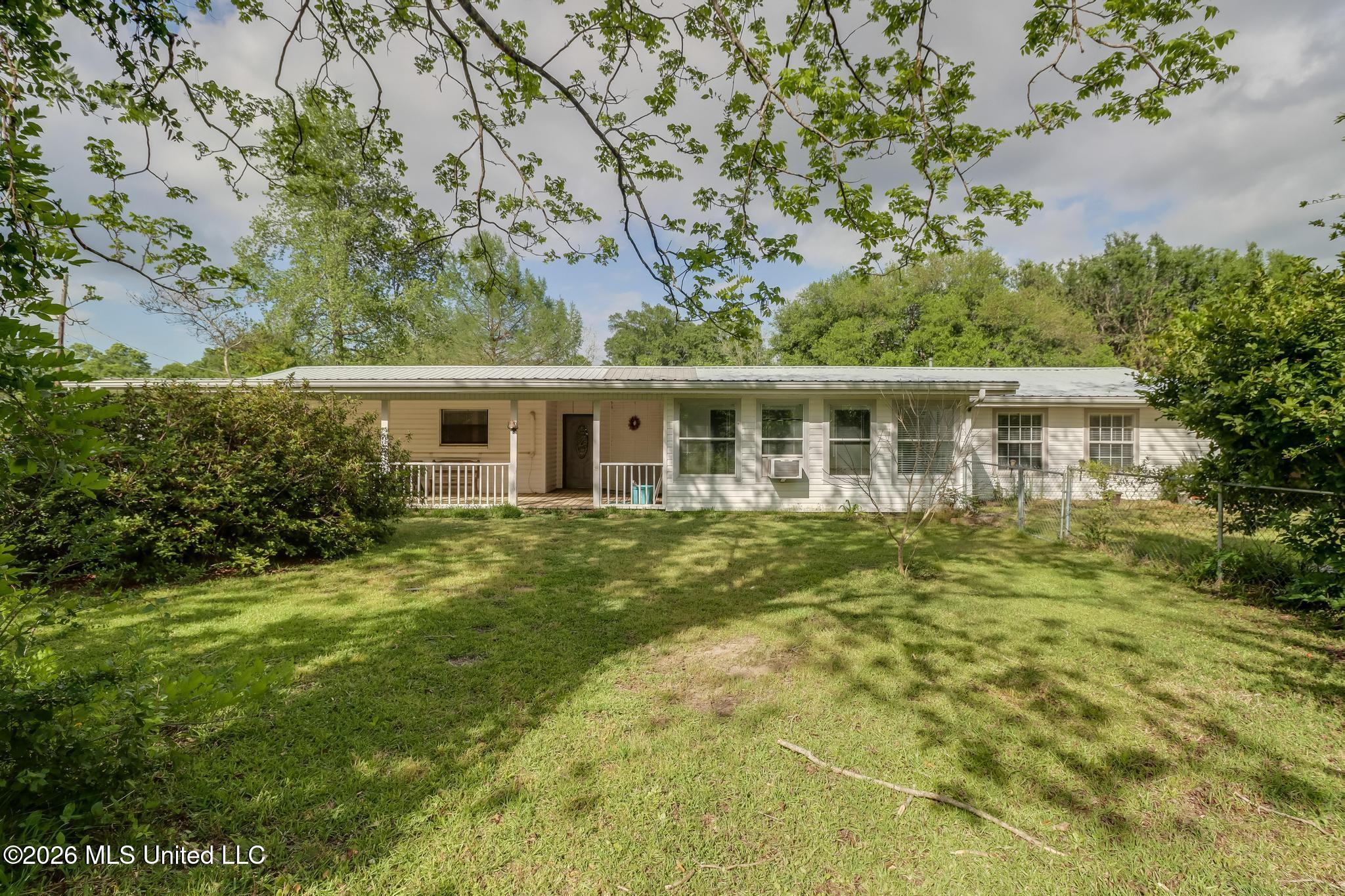 9124 Wire Road Property Photo 1