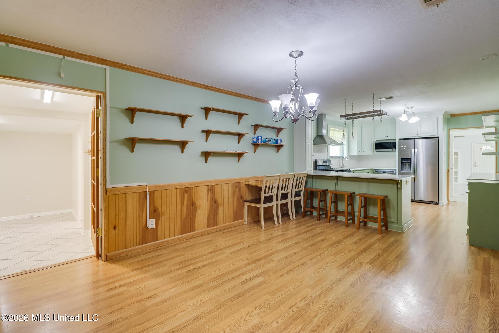 9124 Wire Road Property Photo 5