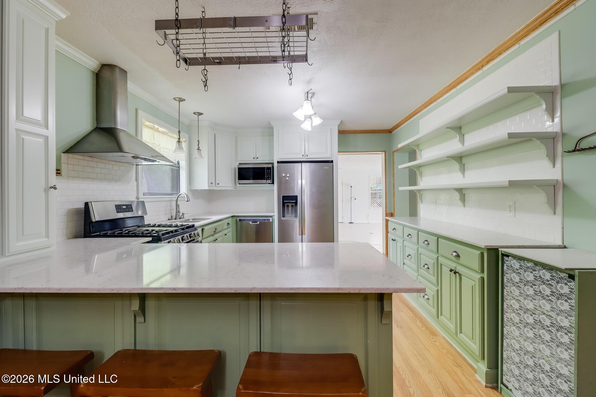 9124 Wire Road Property Photo 6