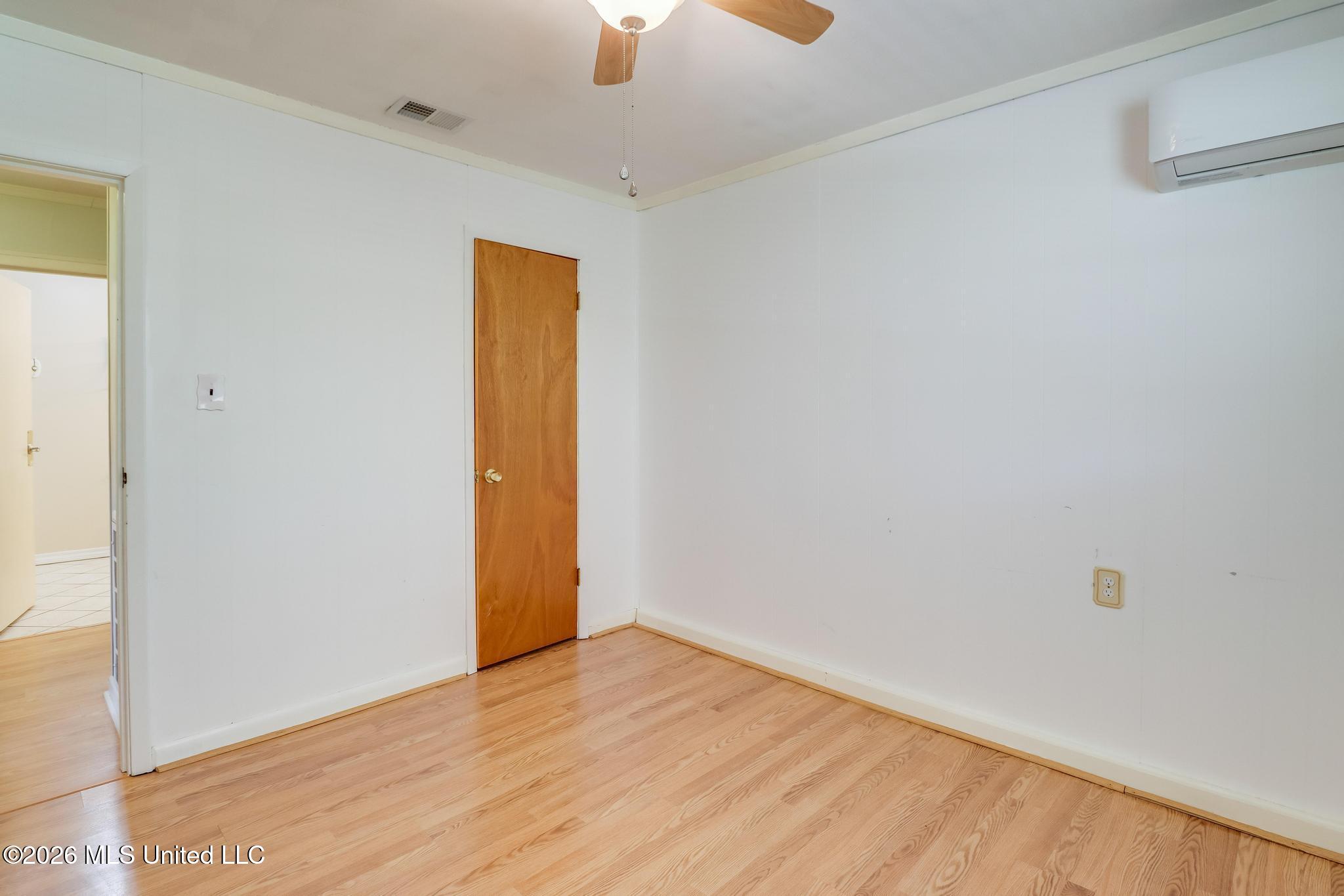 9124 Wire Road Property Photo 14