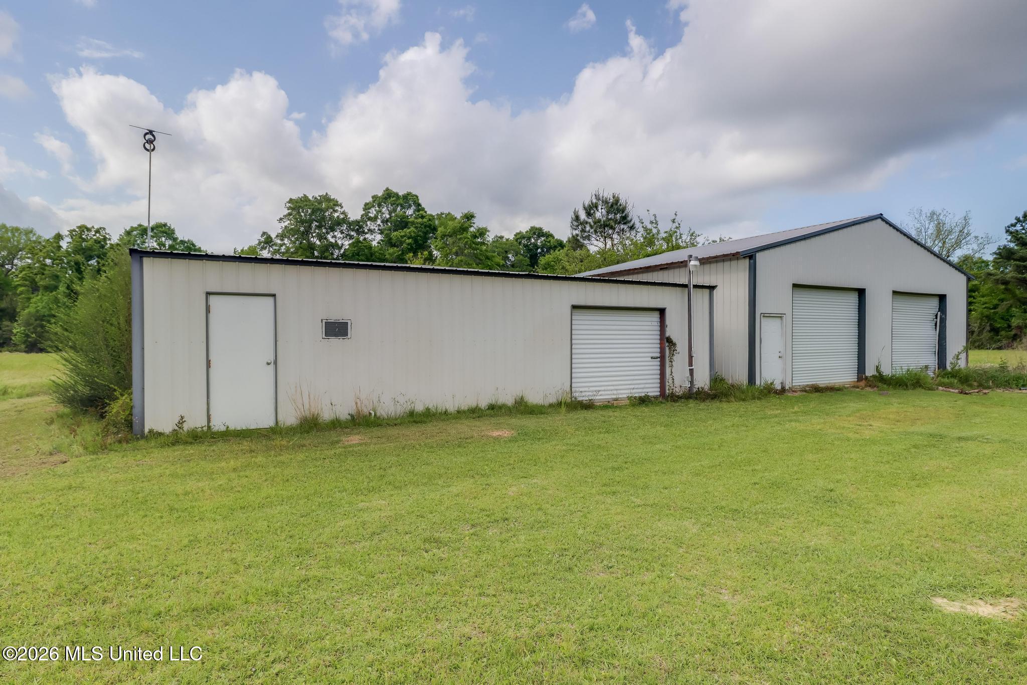 9124 Wire Road Property Photo 22