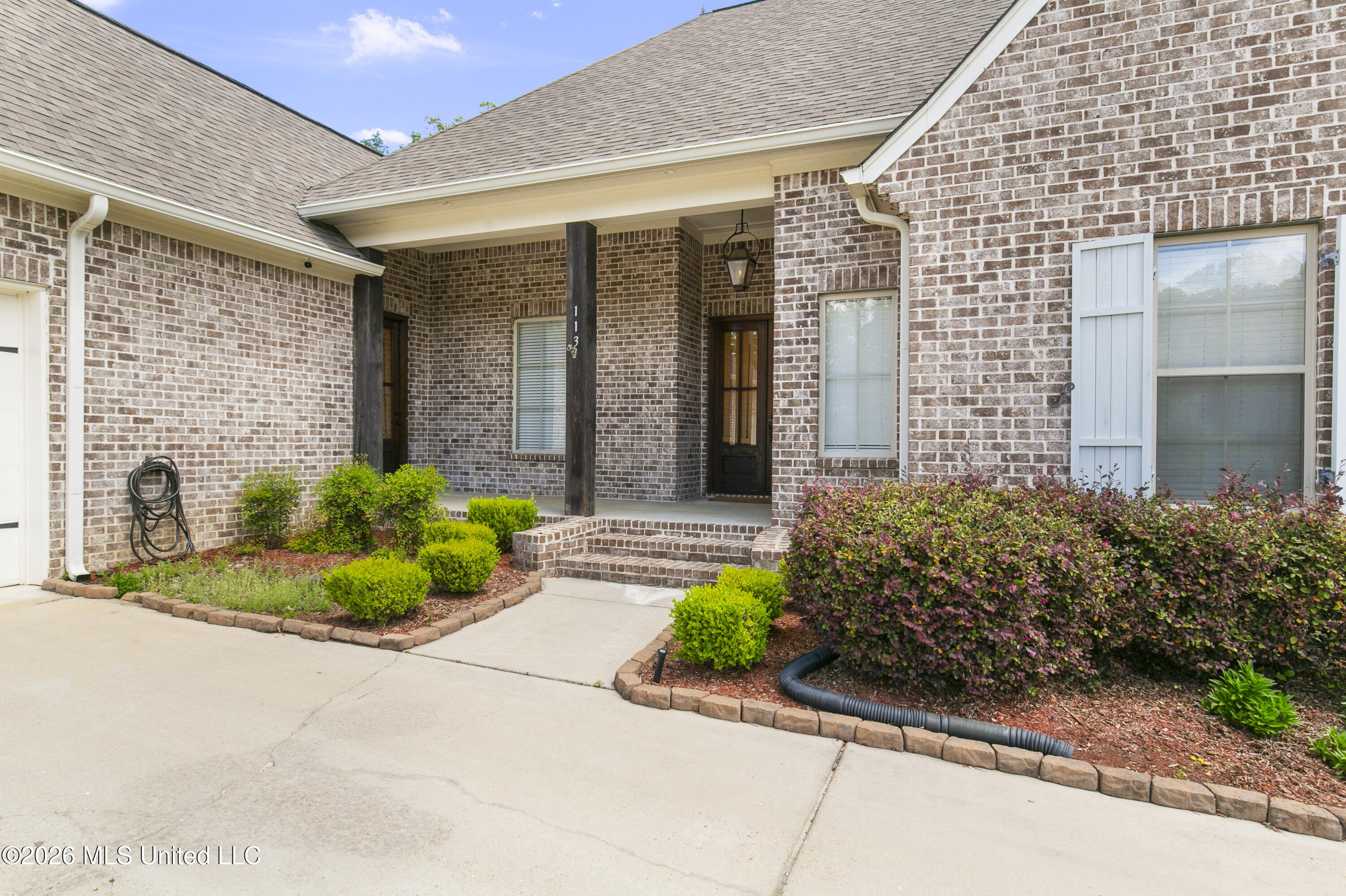 113 Wingtip Cove Property Photo 6