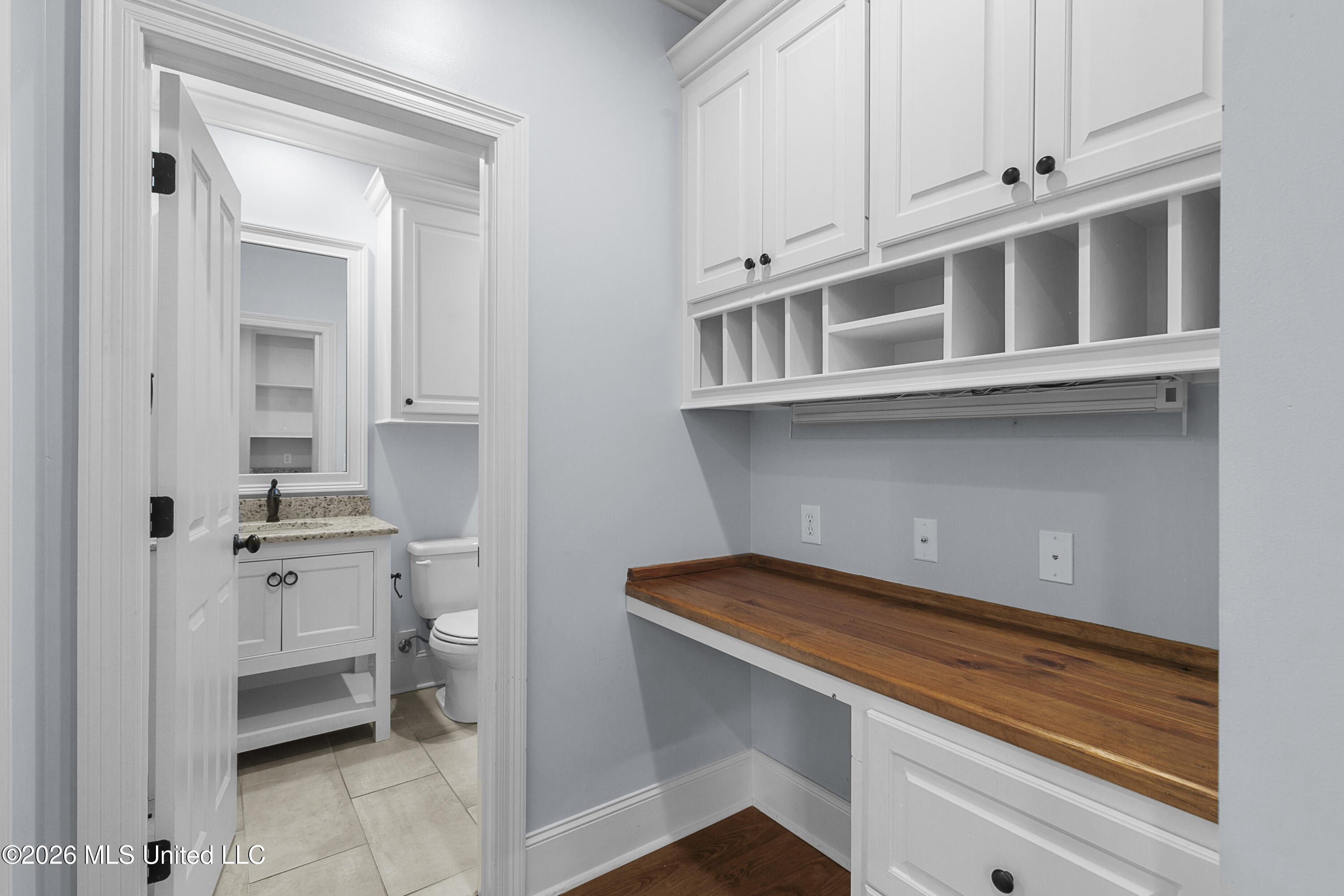 113 Wingtip Cove Property Photo 36