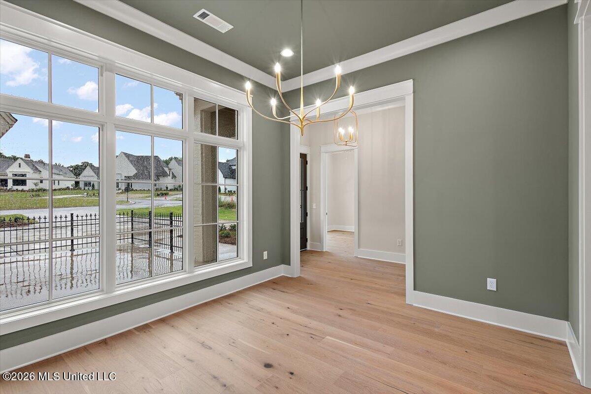 213 Welchshire Drive Property Photo 9