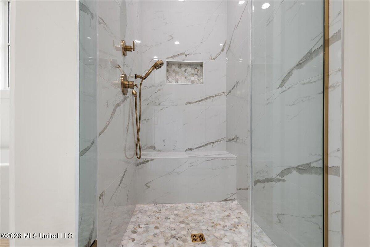 213 Welchshire Drive Property Photo 34