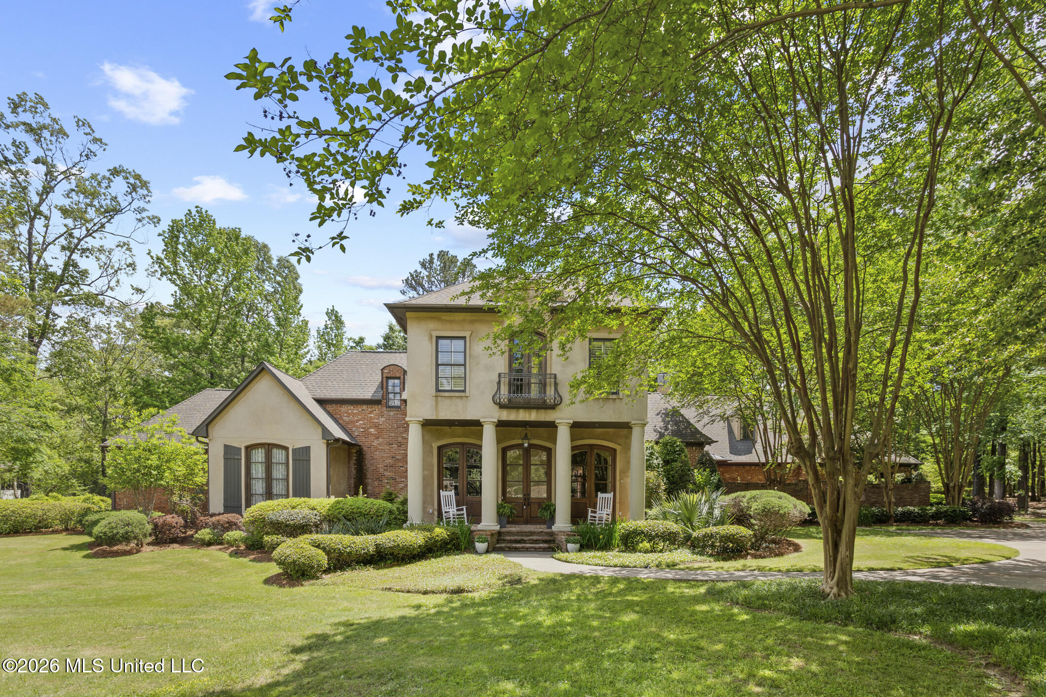130 Bridgewater Crossing Property Photo 1