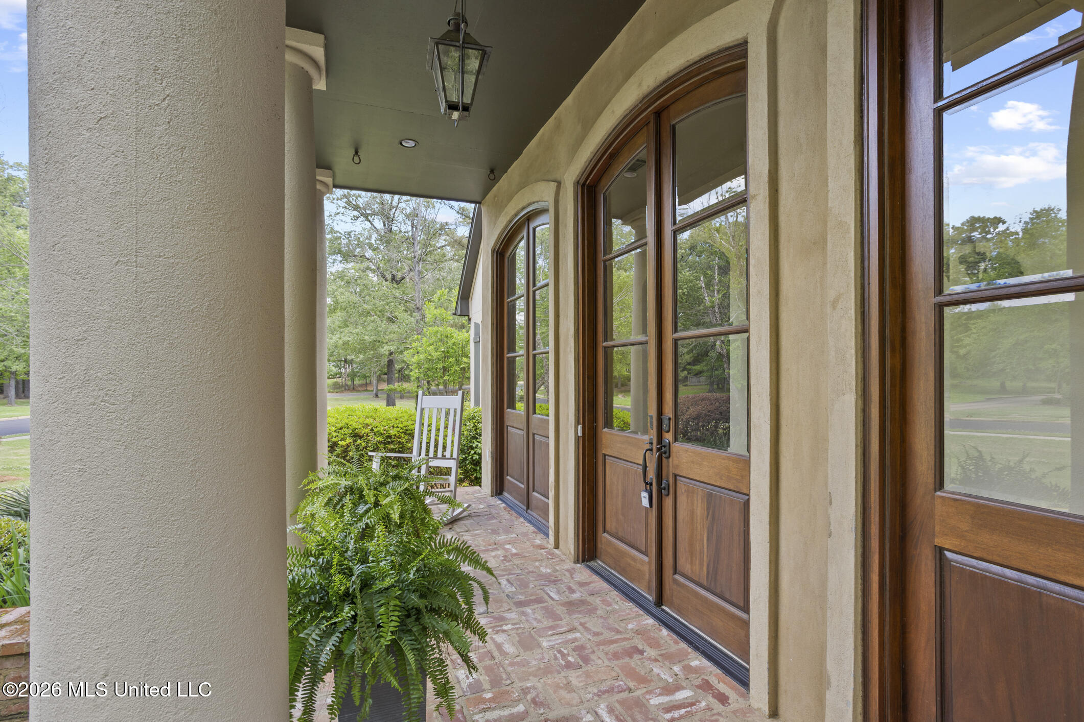 130 Bridgewater Crossing Property Photo 3