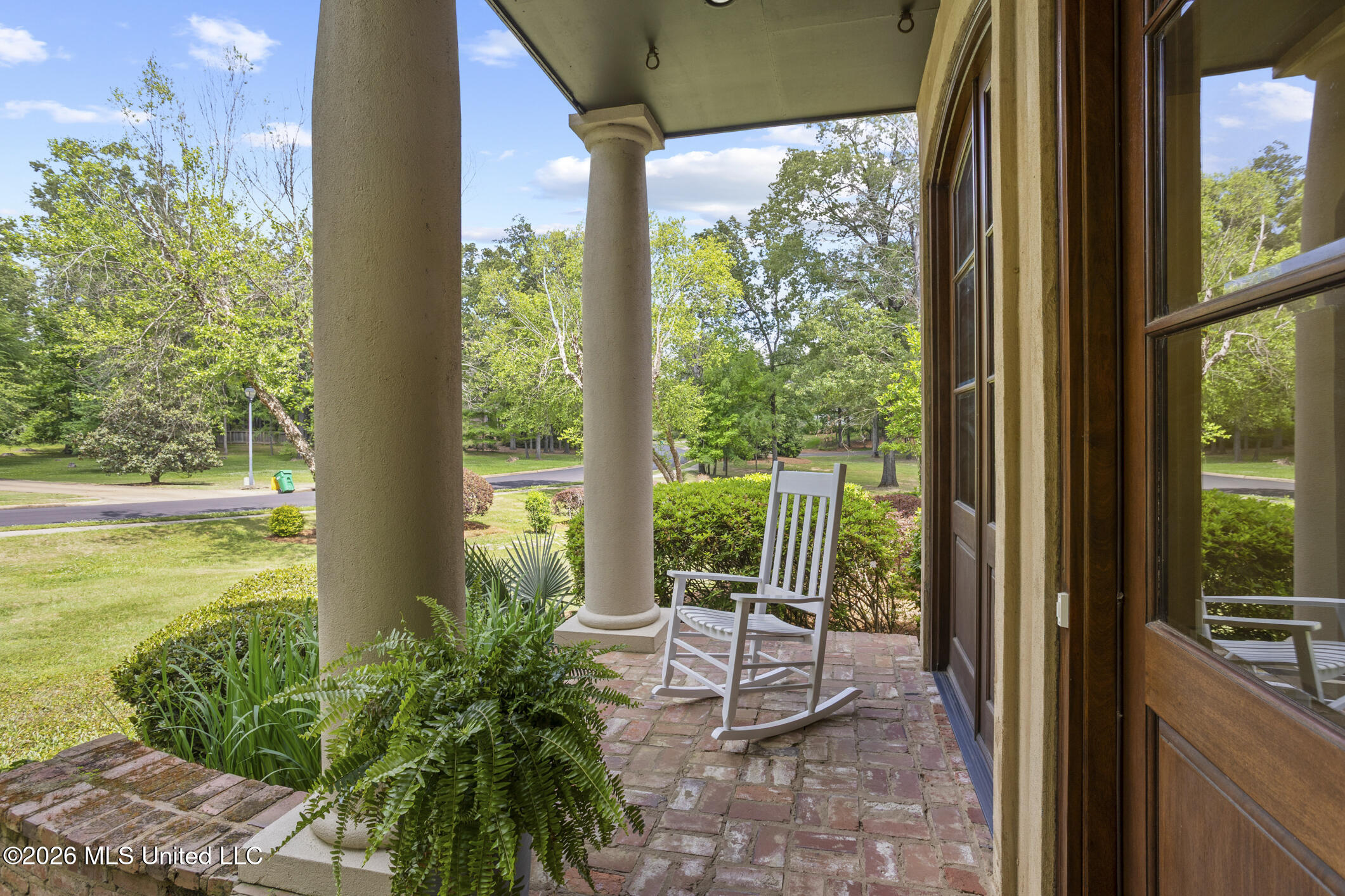 130 Bridgewater Crossing Property Photo 4