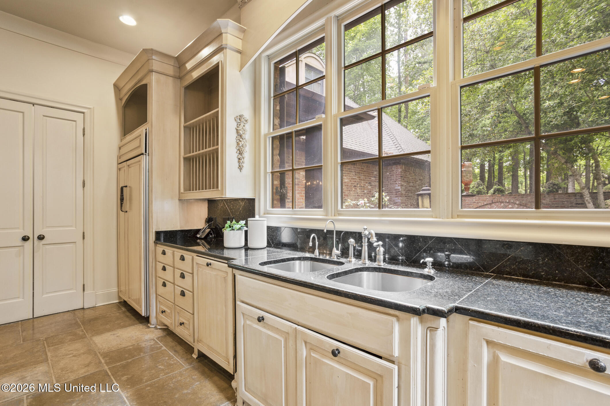 130 Bridgewater Crossing Property Photo 15