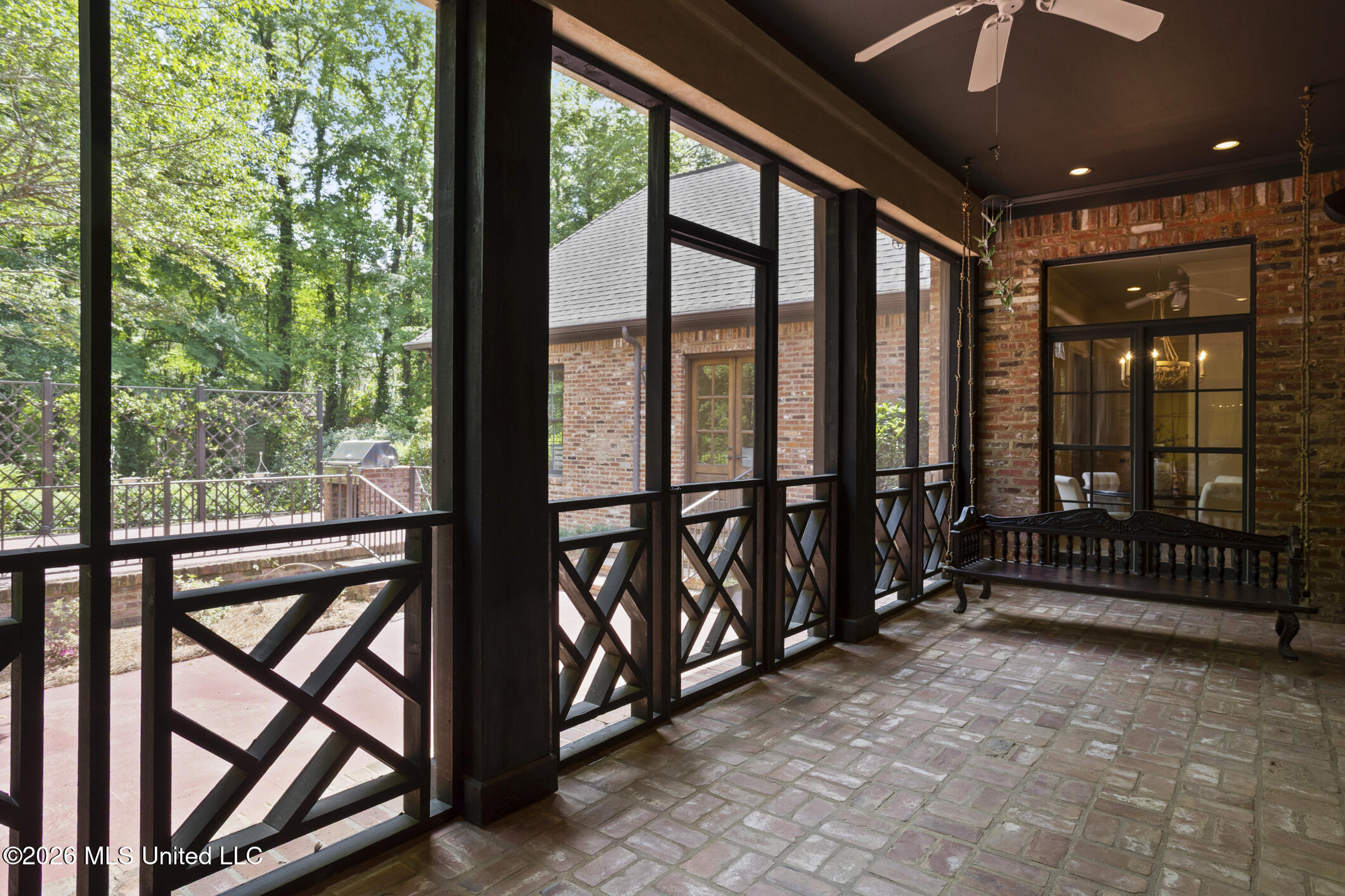 130 Bridgewater Crossing Property Photo 33