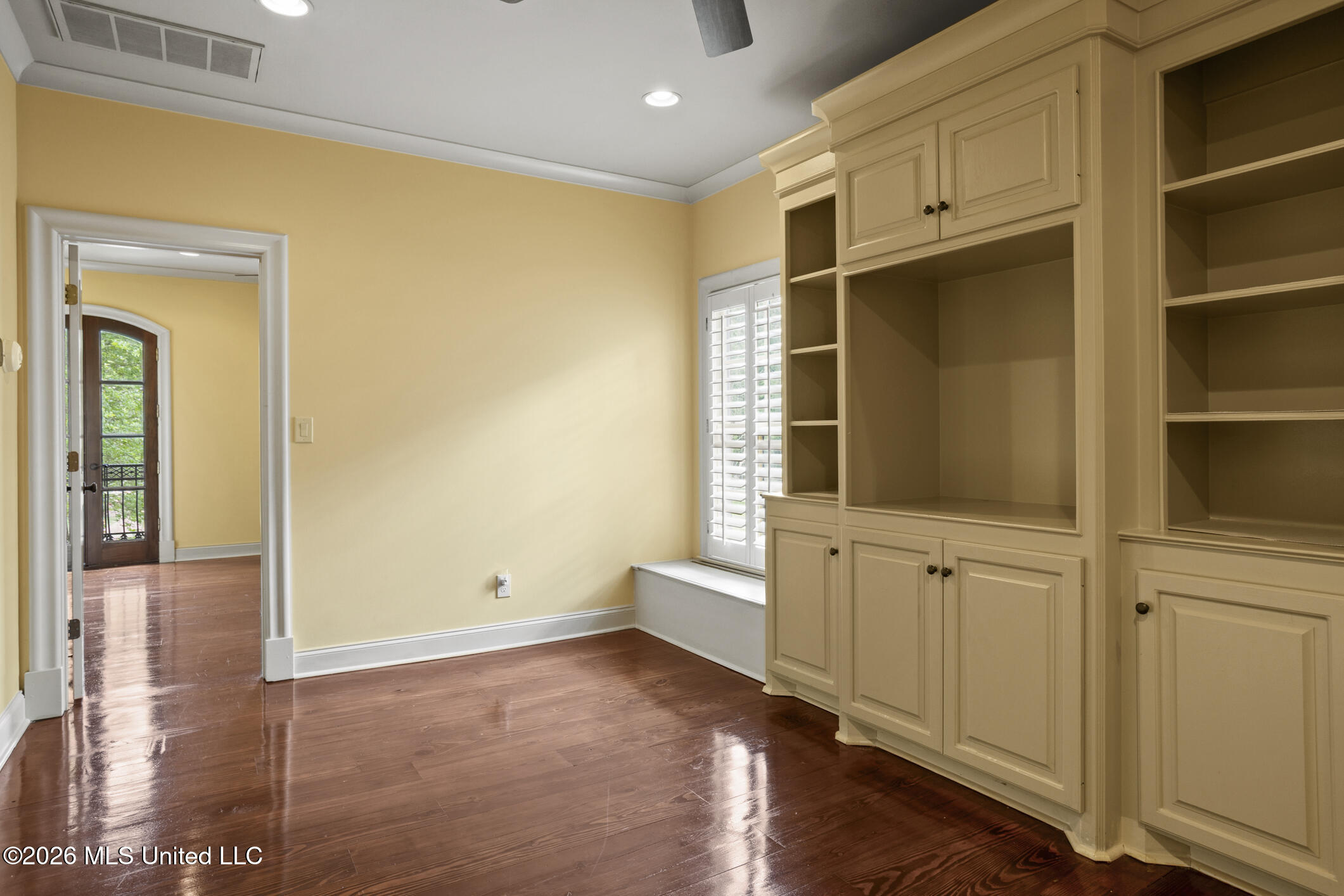 130 Bridgewater Crossing Property Photo 35